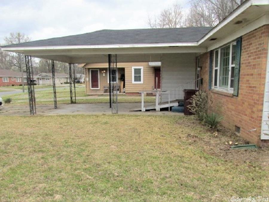 HOWARD PARK - Residential