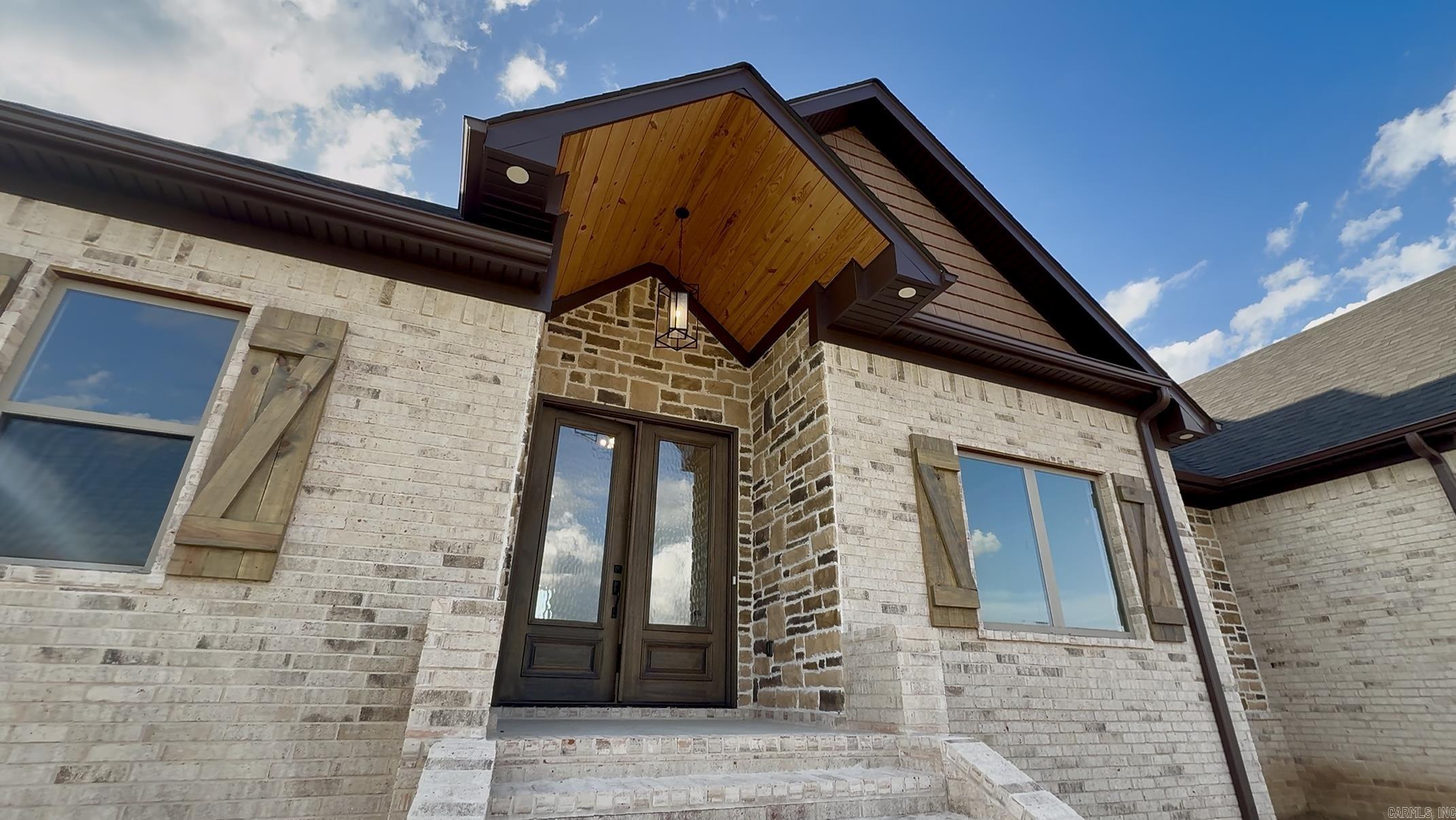 REYNOLDS RIDGE - Residential