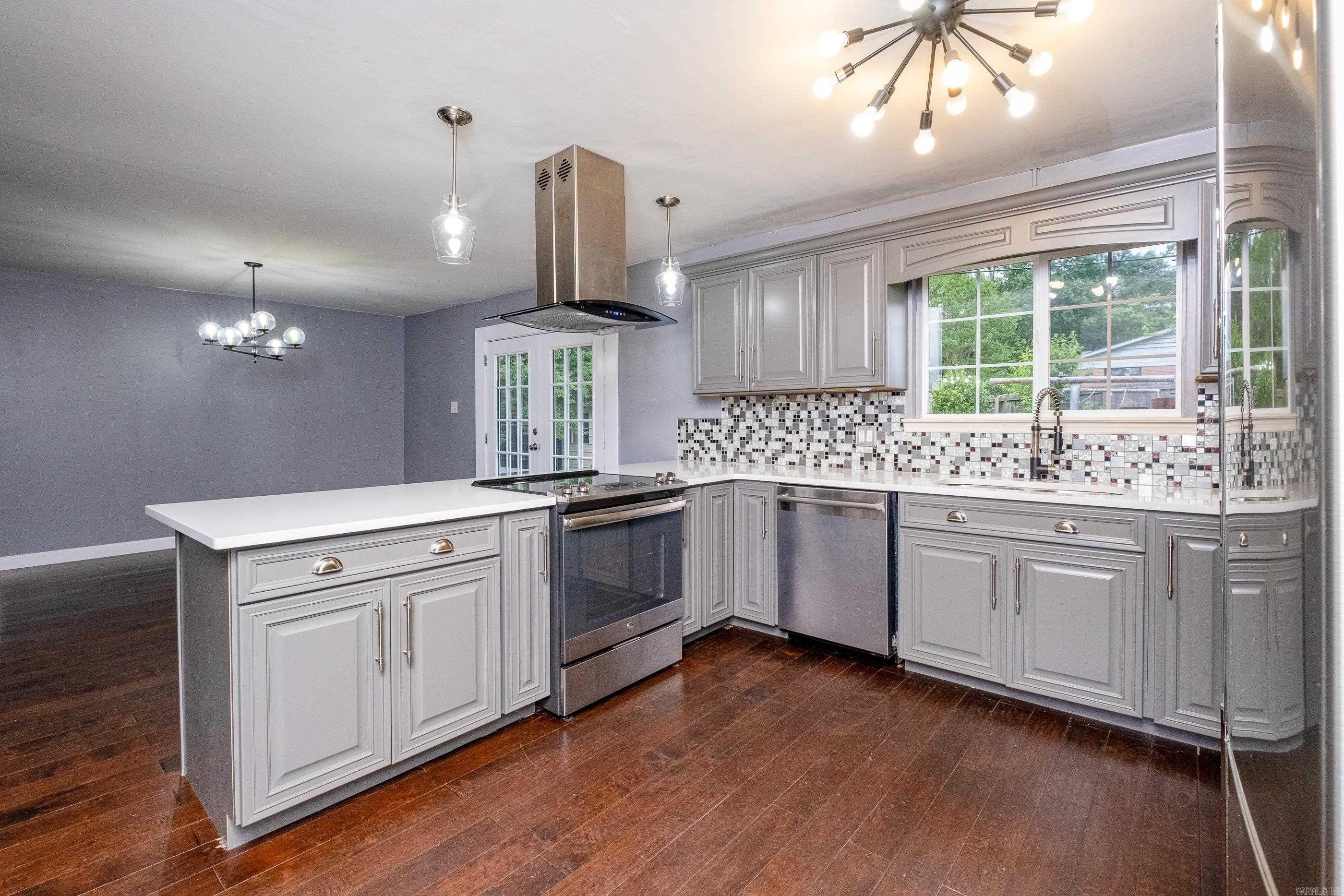 PLAZA TERRACE - Residential