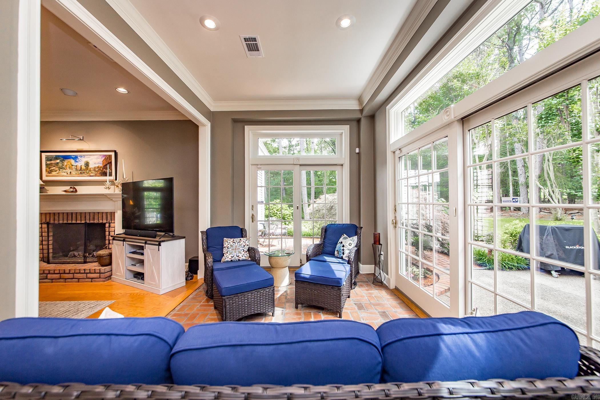 MOUNTAIN RANCH - Residential