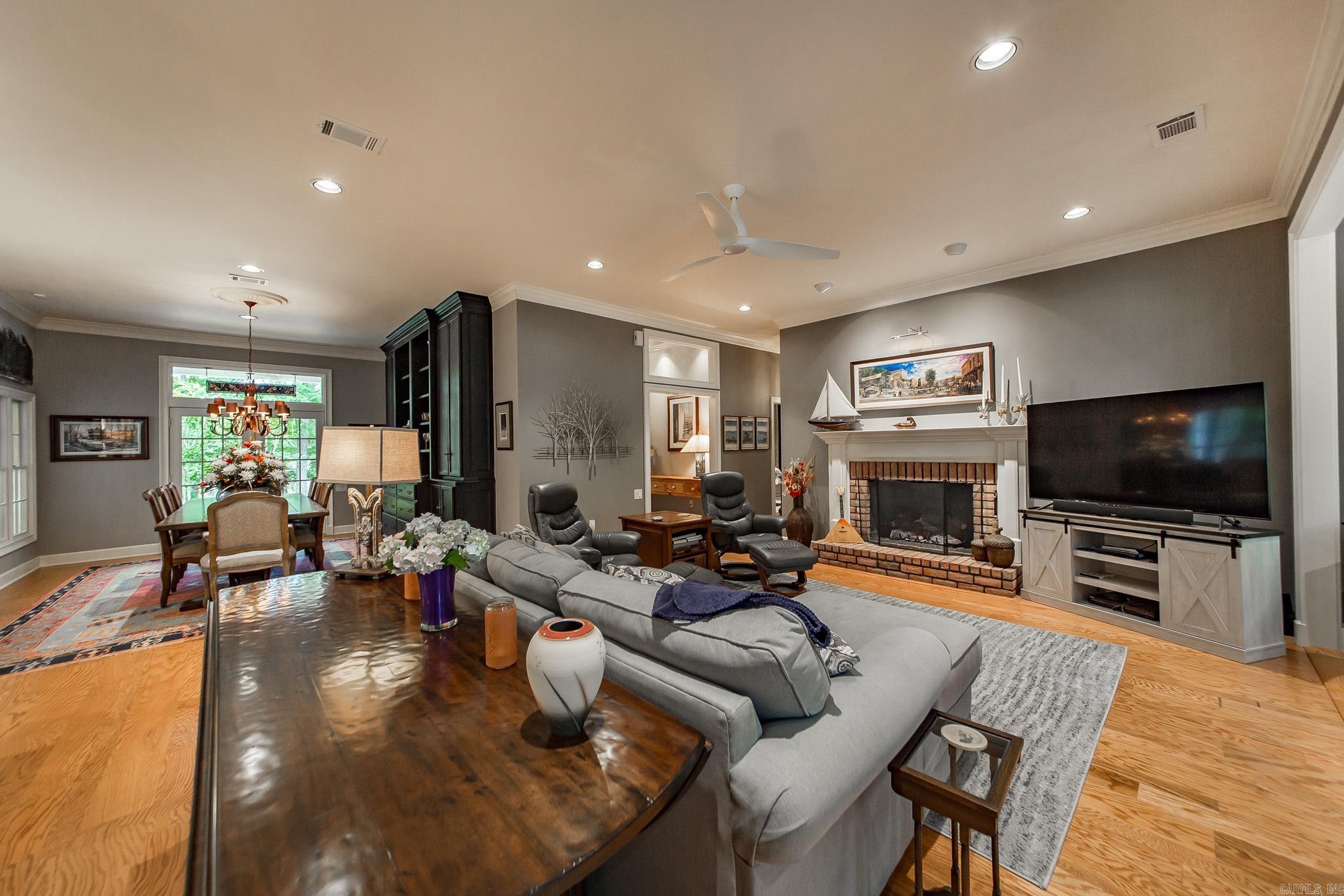 MOUNTAIN RANCH - Residential