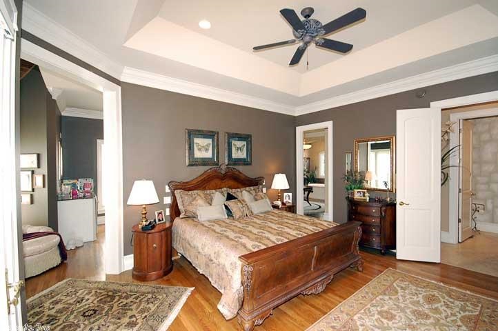 Falcon Crest - Residential