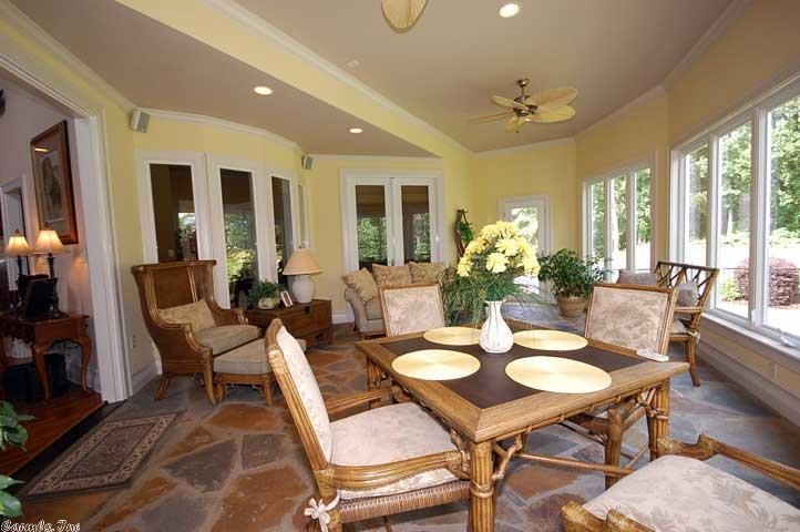 Falcon Crest - Residential