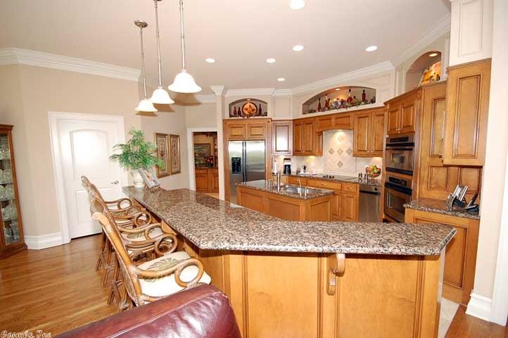 Falcon Crest - Residential