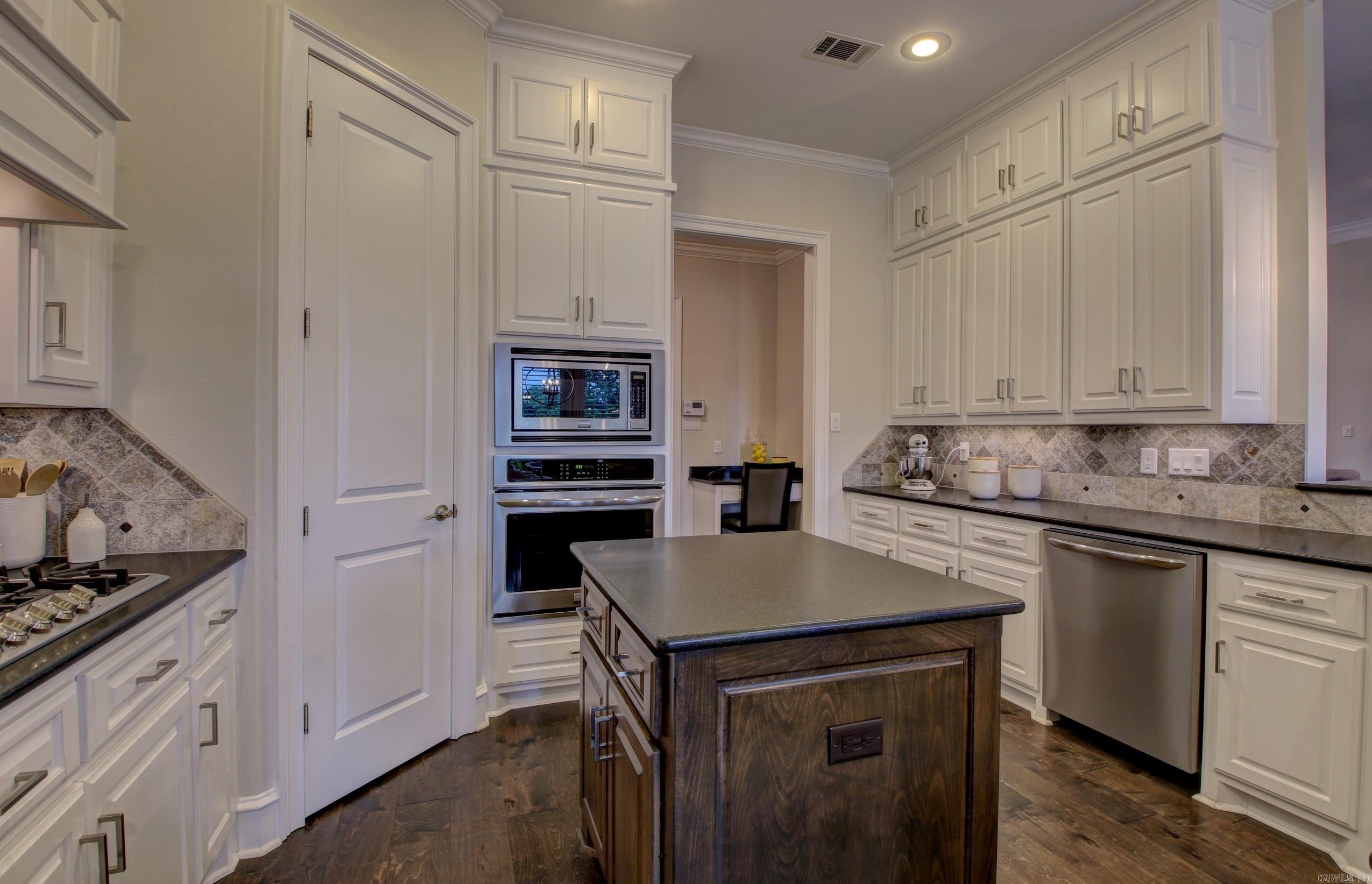 WESTSHORE ADDN HURRICANE LAKE ES - Residential