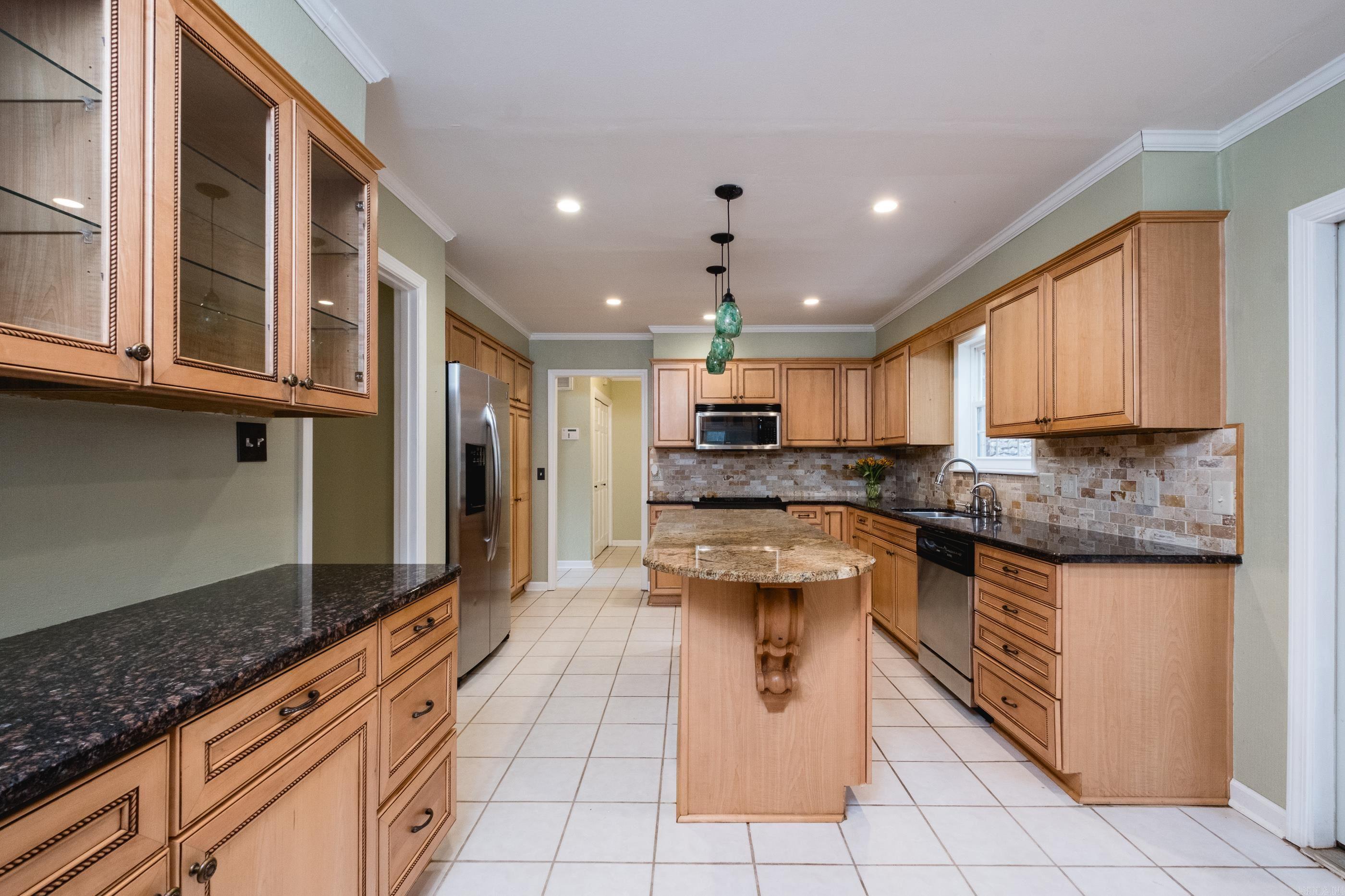 SHANNON HILLS EAST - Residential