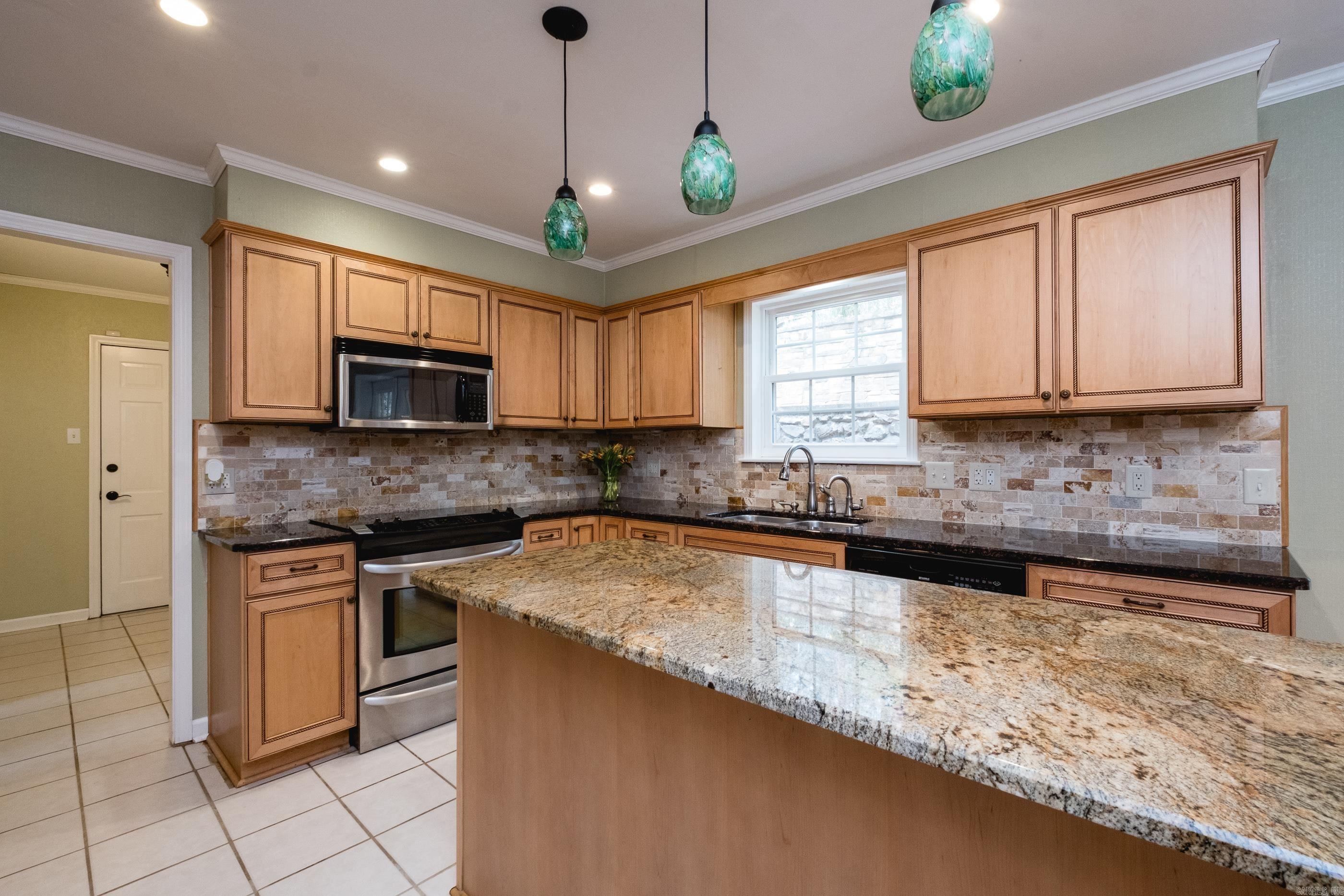 SHANNON HILLS EAST - Residential