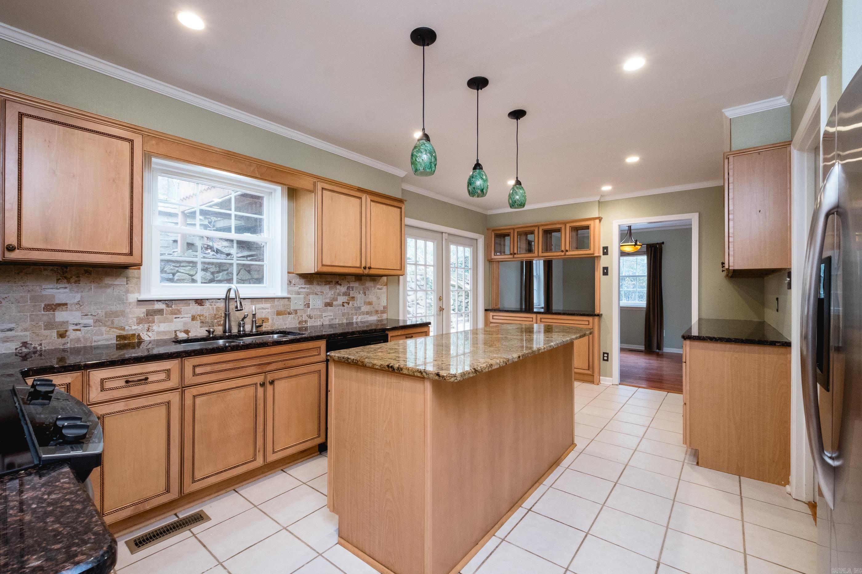 SHANNON HILLS EAST - Residential