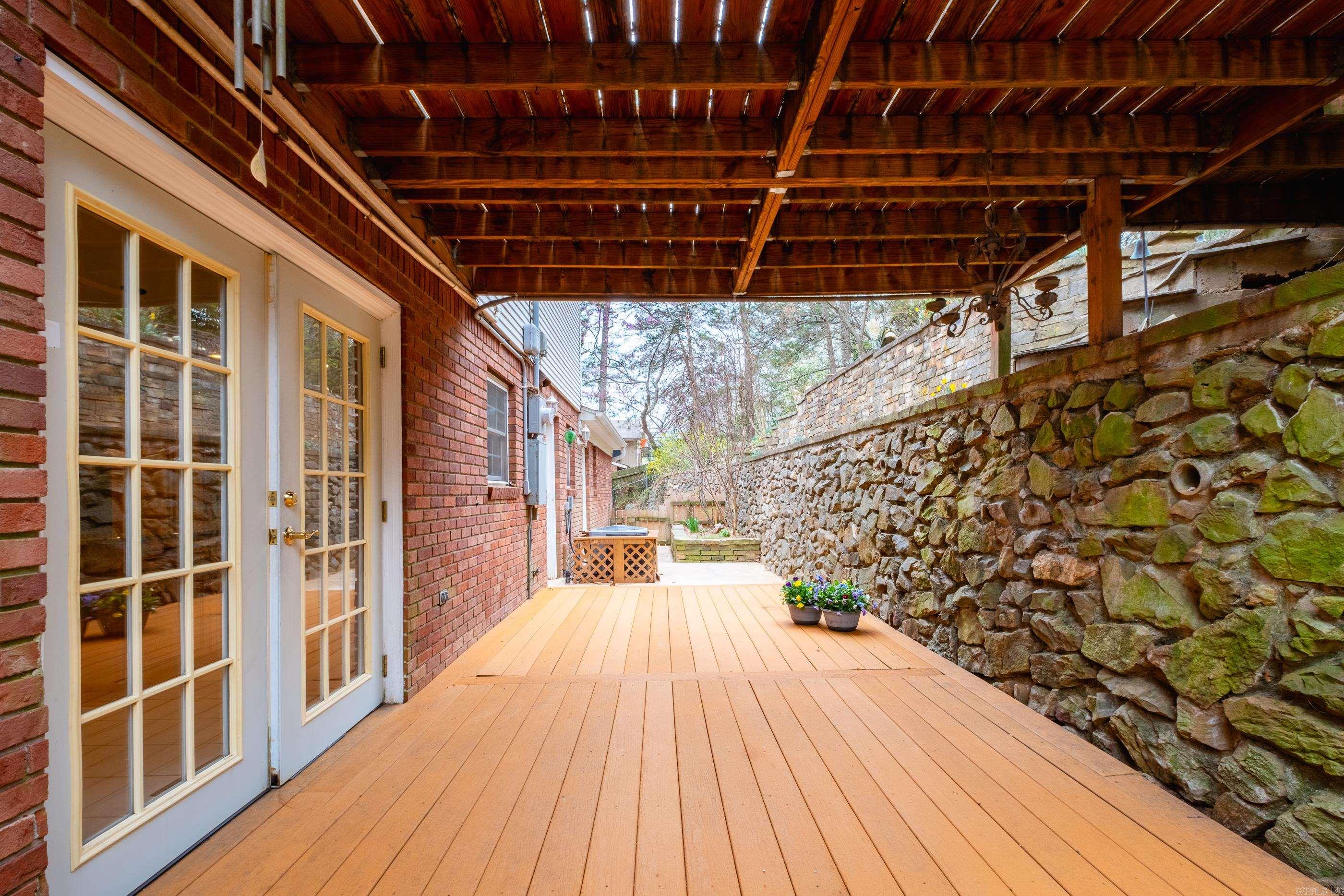 SHANNON HILLS EAST - Residential