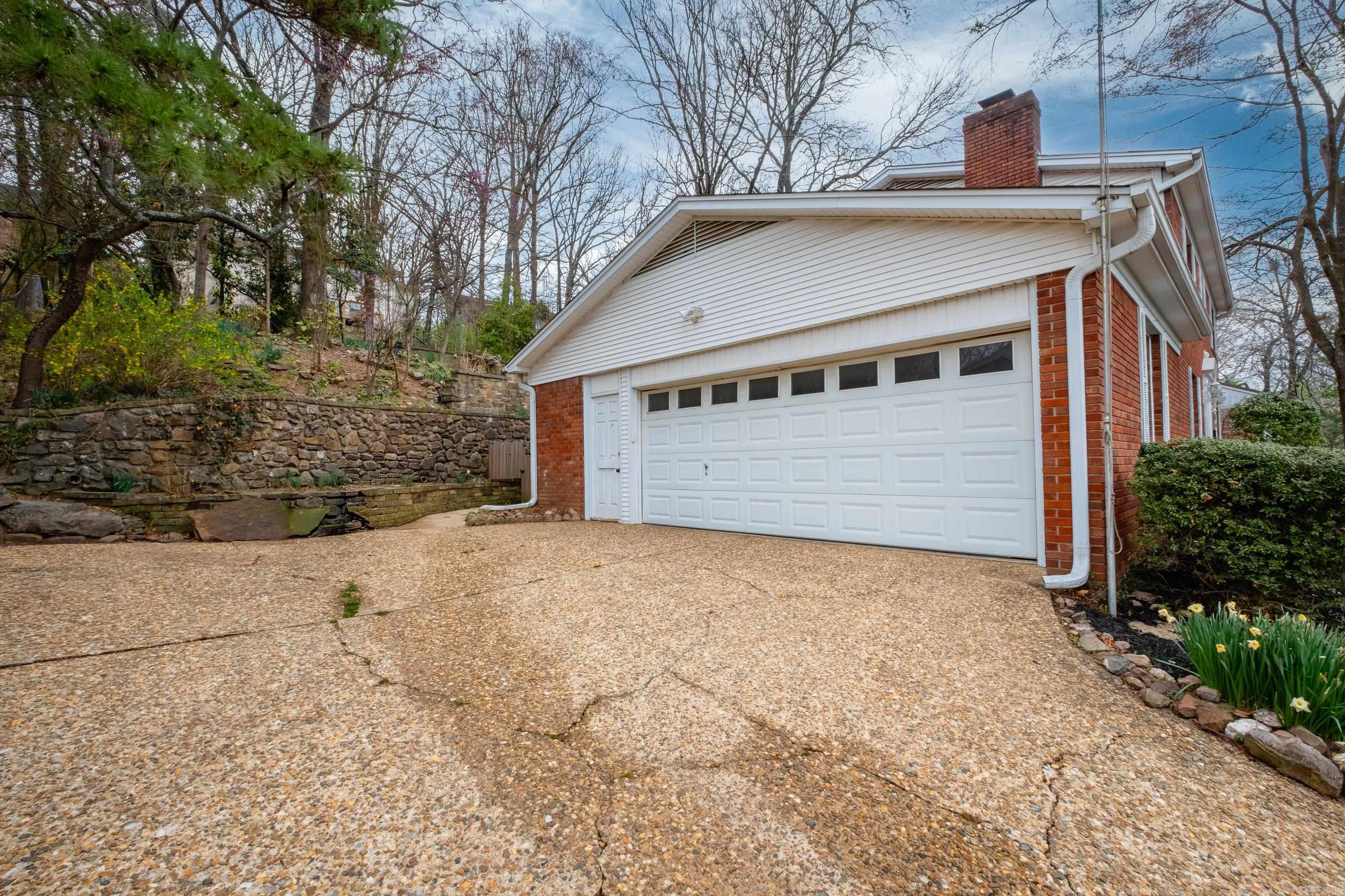 SHANNON HILLS EAST - Residential