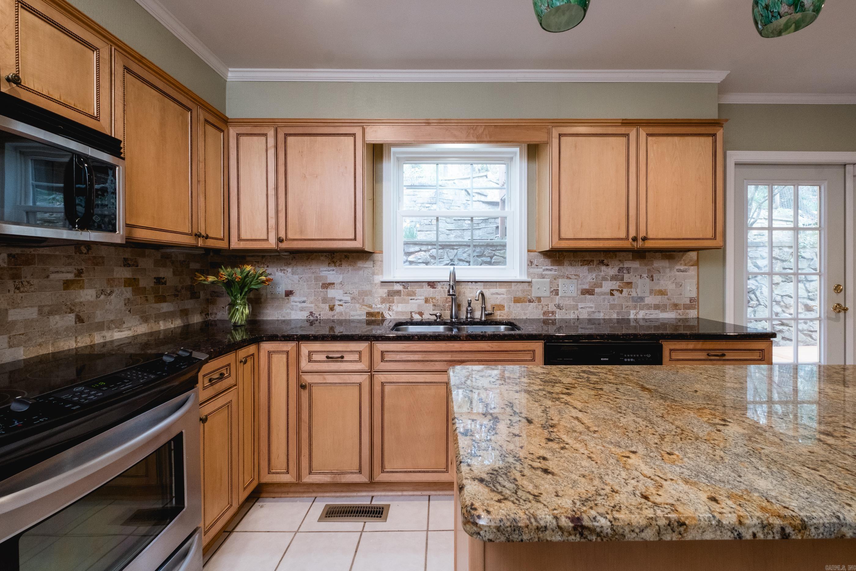 SHANNON HILLS EAST - Residential