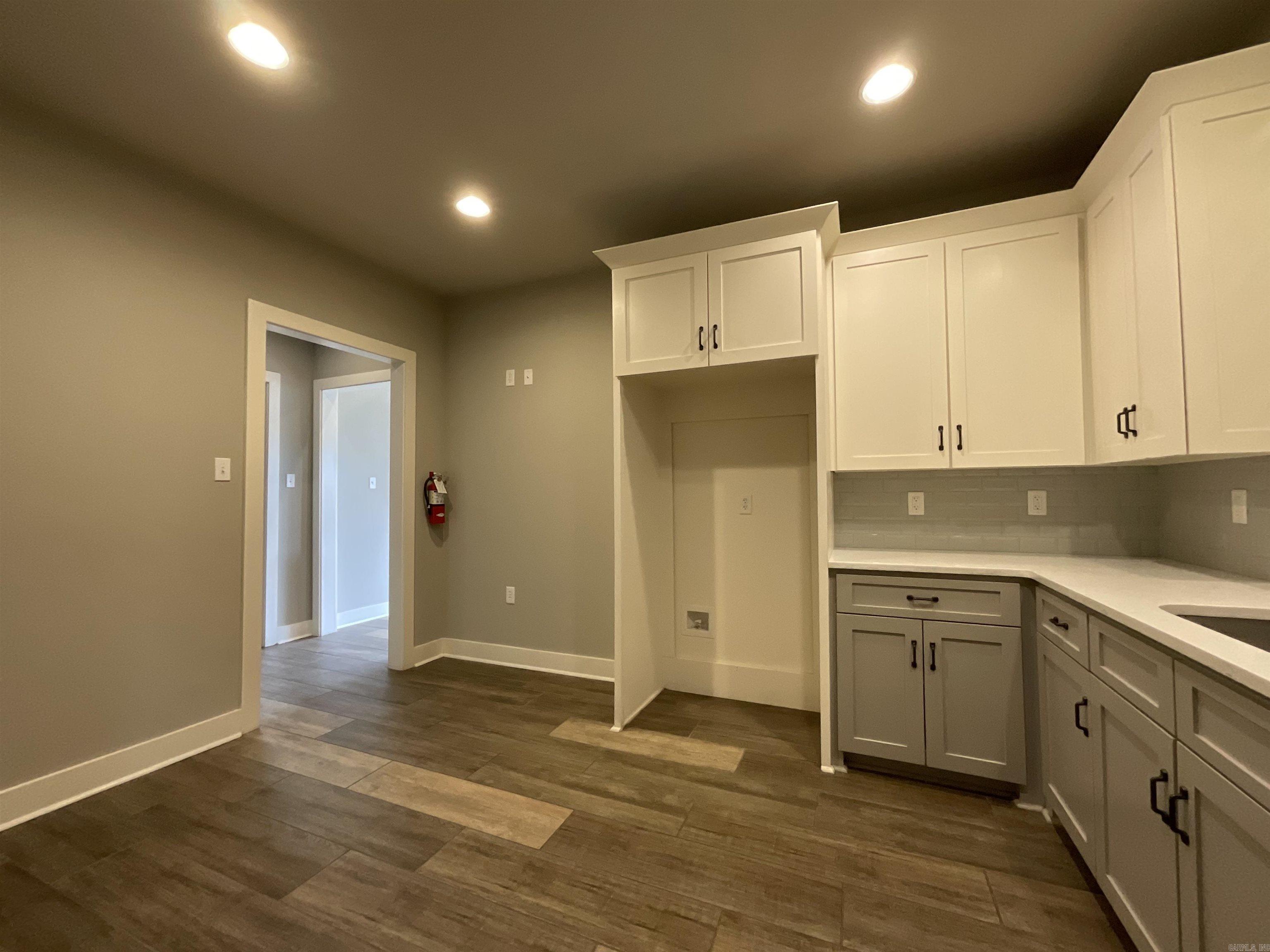 Metropolitan Commercial Estate - Commercial Sale