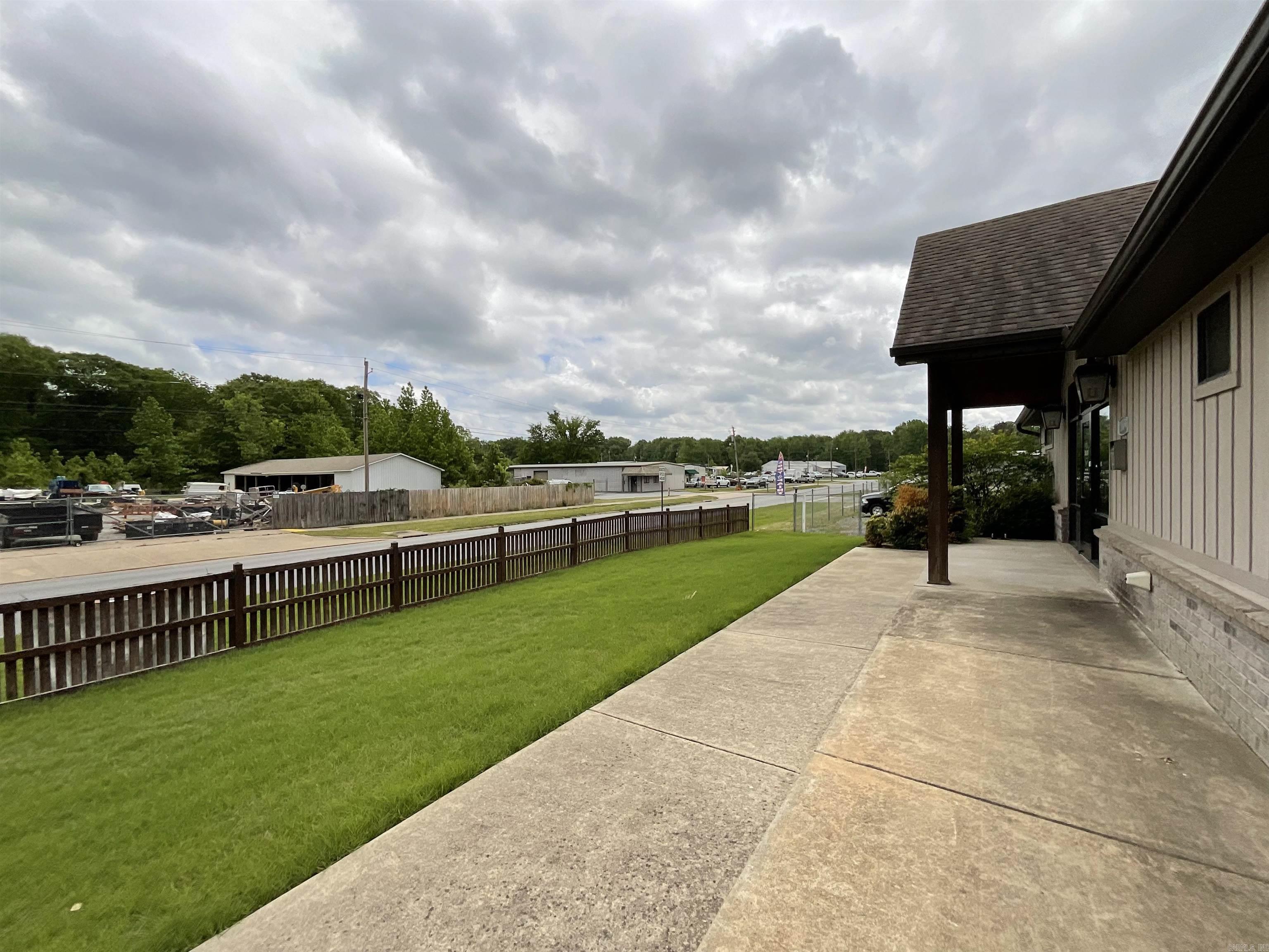 Metropolitan Commercial Estate - Commercial Sale