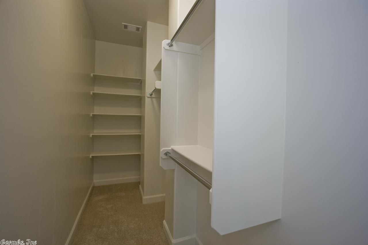 WOODLANDS EDGE - Residential