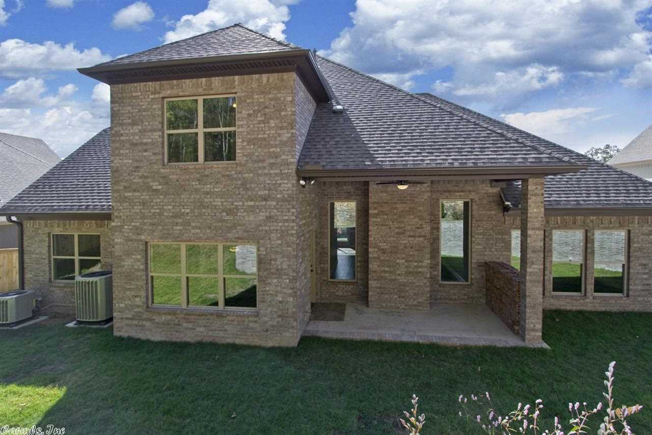 WOODLANDS EDGE - Residential