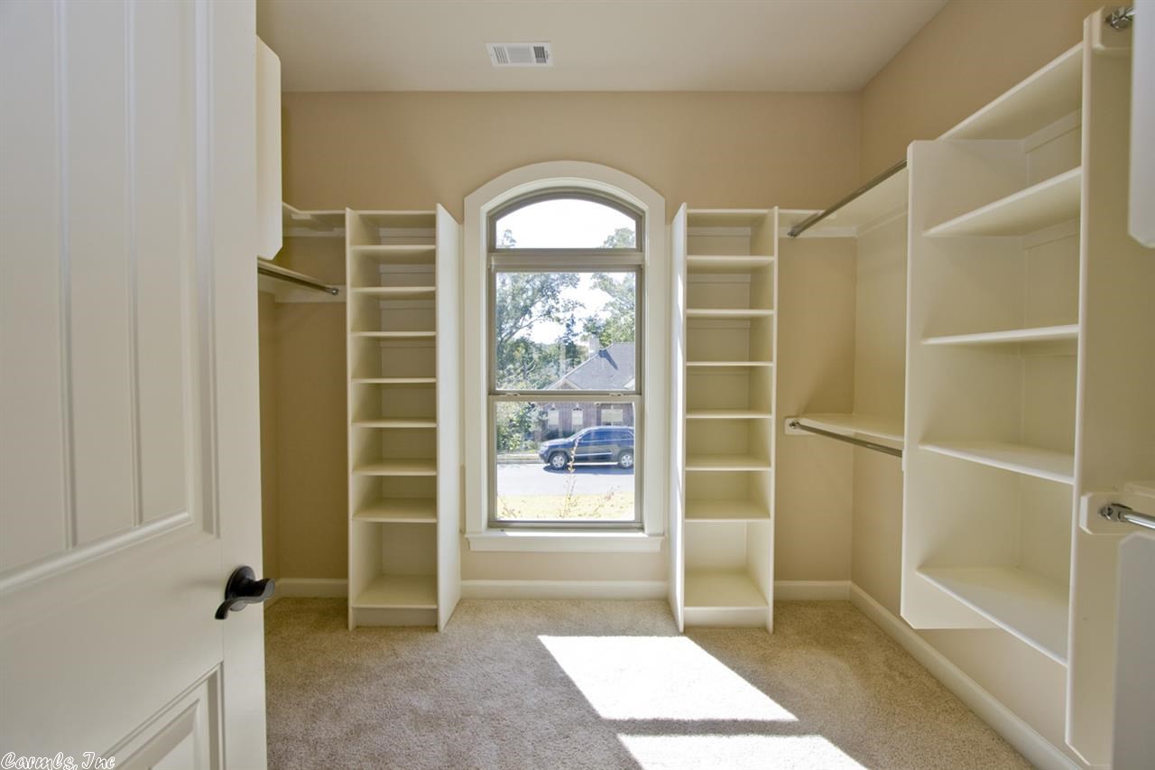 WOODLANDS EDGE - Residential