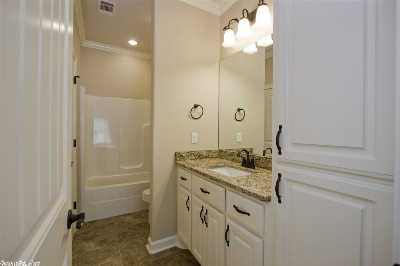 WOODLANDS EDGE - Residential