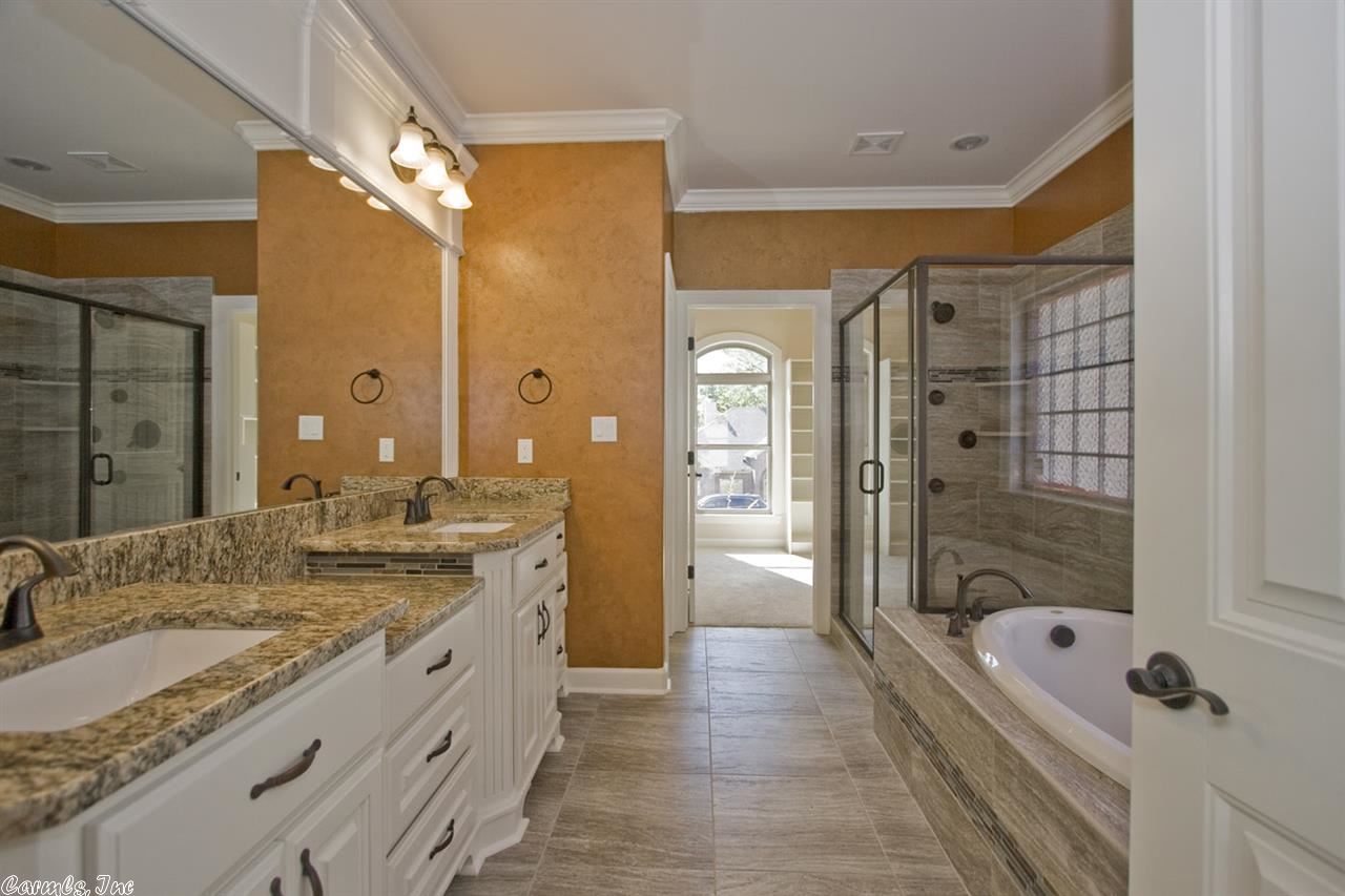 WOODLANDS EDGE - Residential