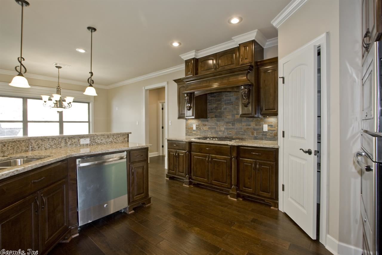 WOODLANDS EDGE - Residential