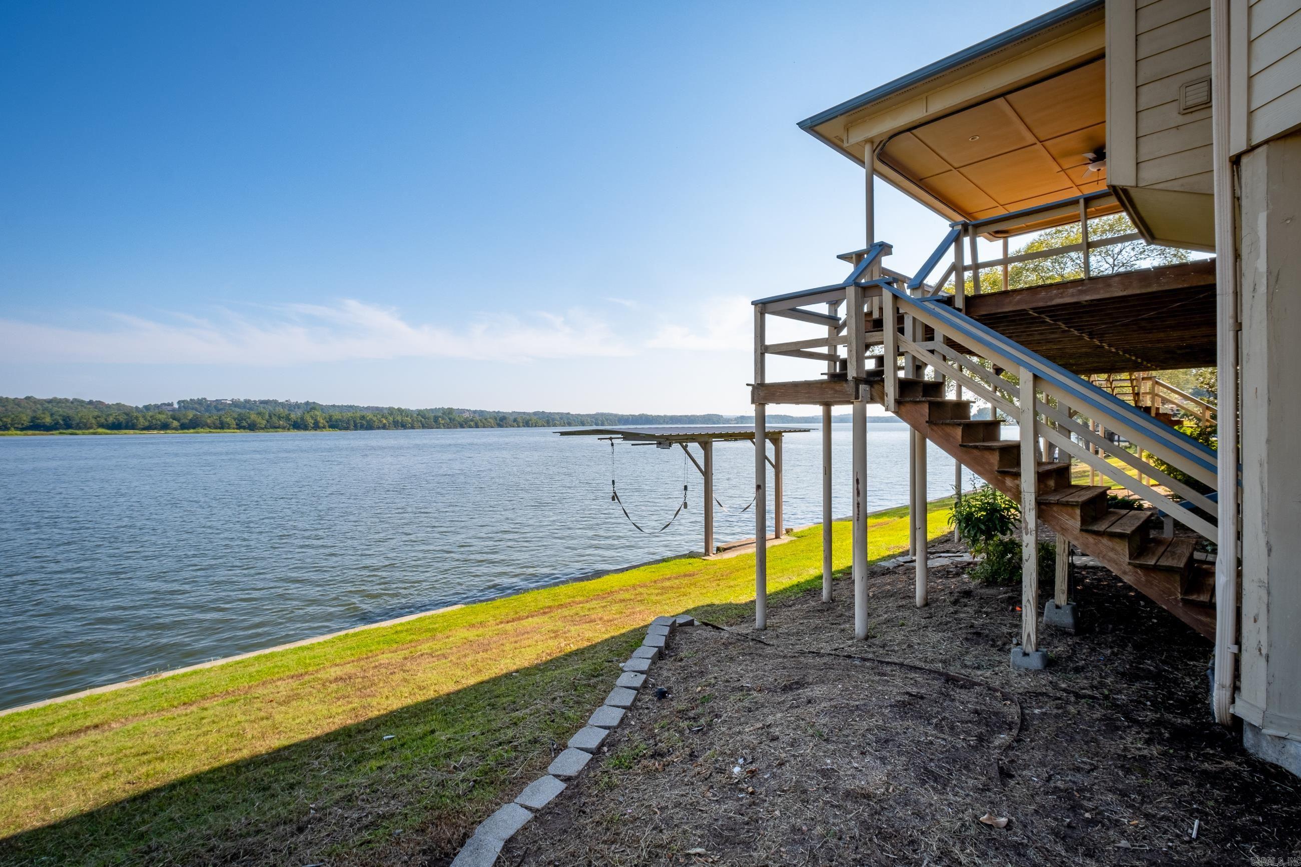 PINNACLE VALLEY - Residential