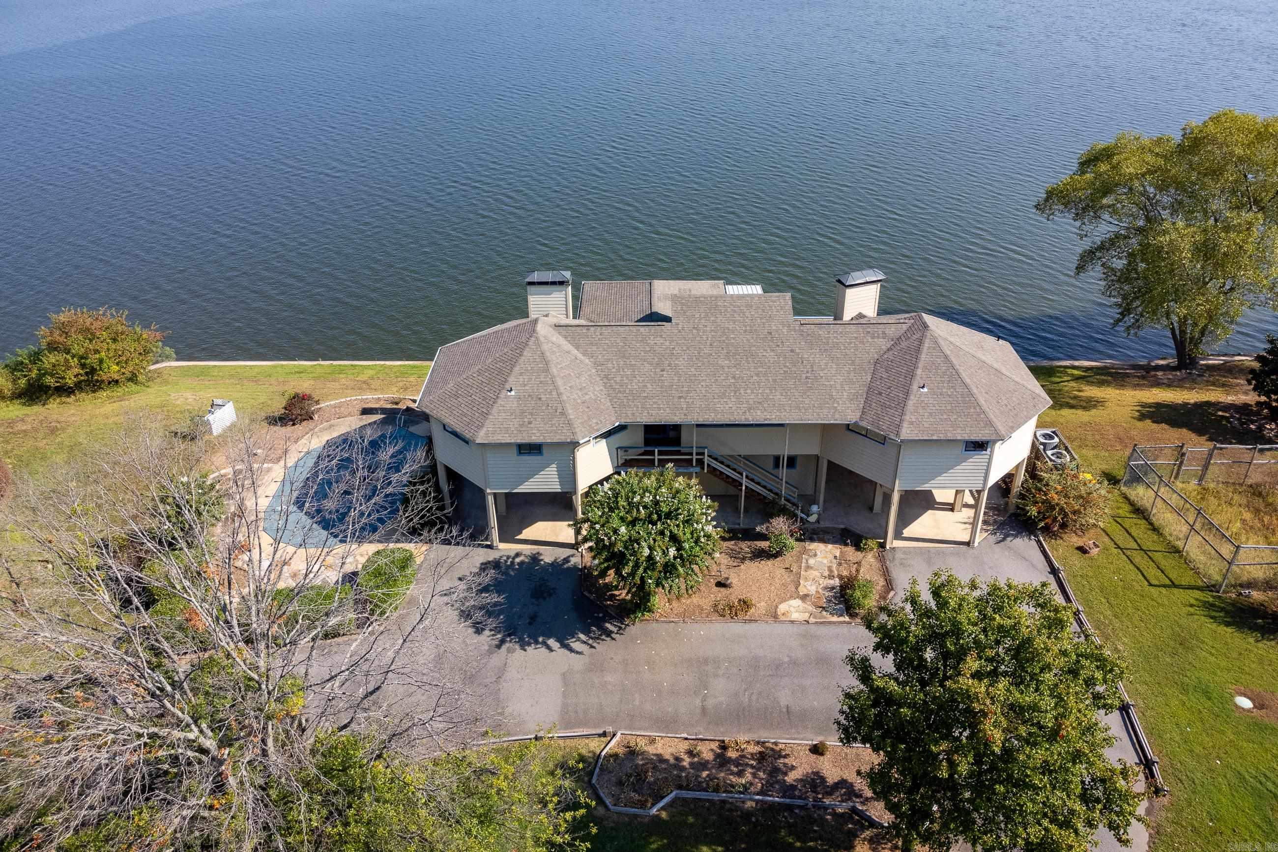 PINNACLE VALLEY - Residential