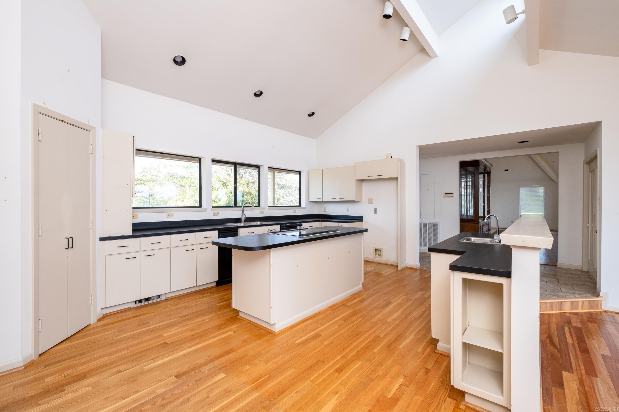 PINNACLE VALLEY - Residential