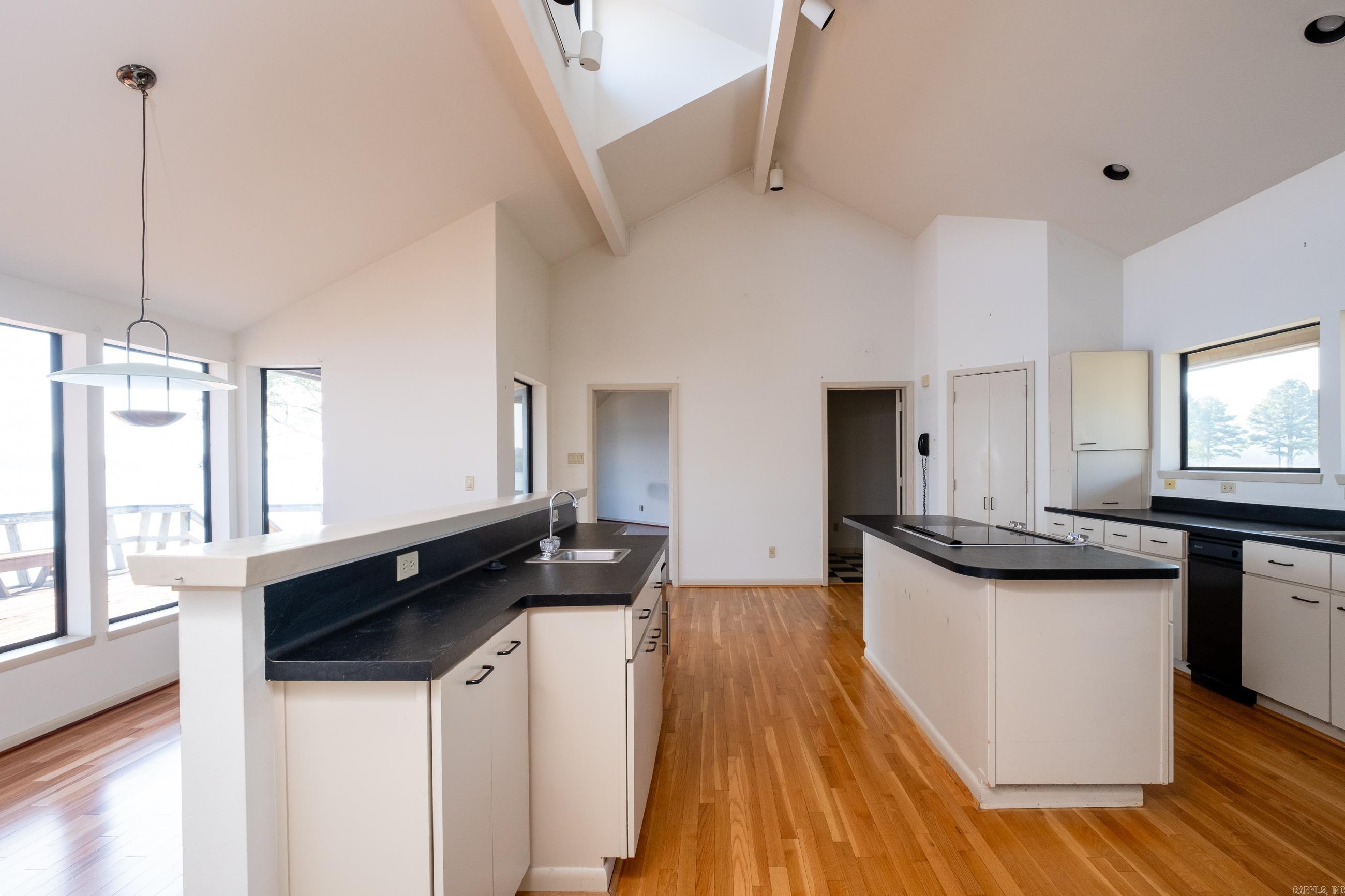 PINNACLE VALLEY - Residential