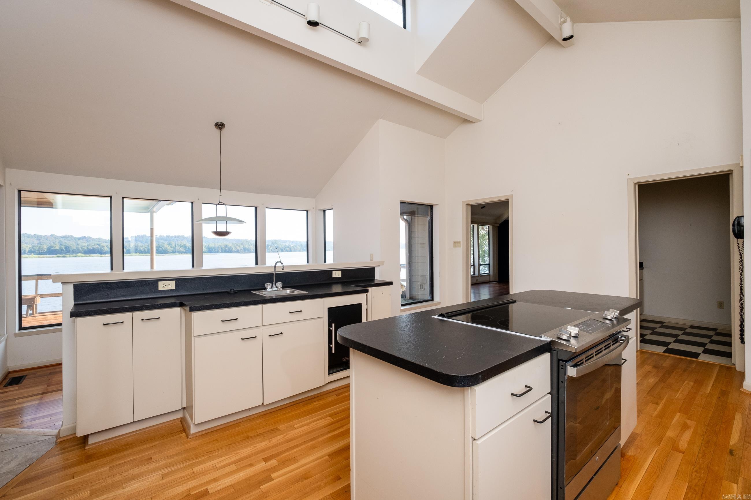 PINNACLE VALLEY - Residential