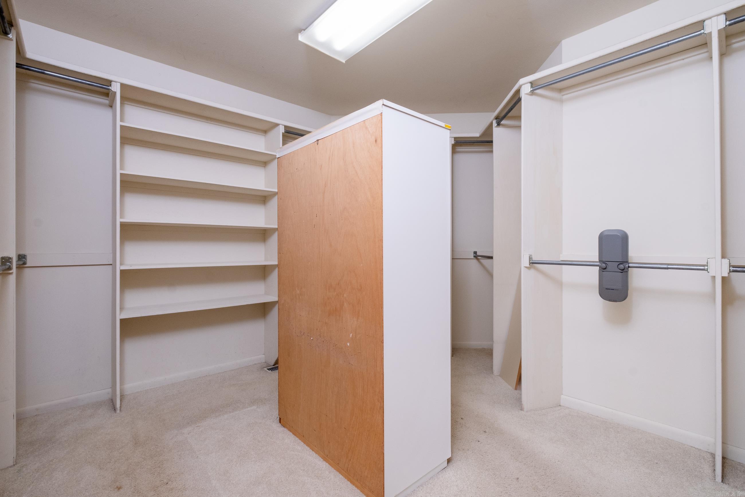 PINNACLE VALLEY - Residential