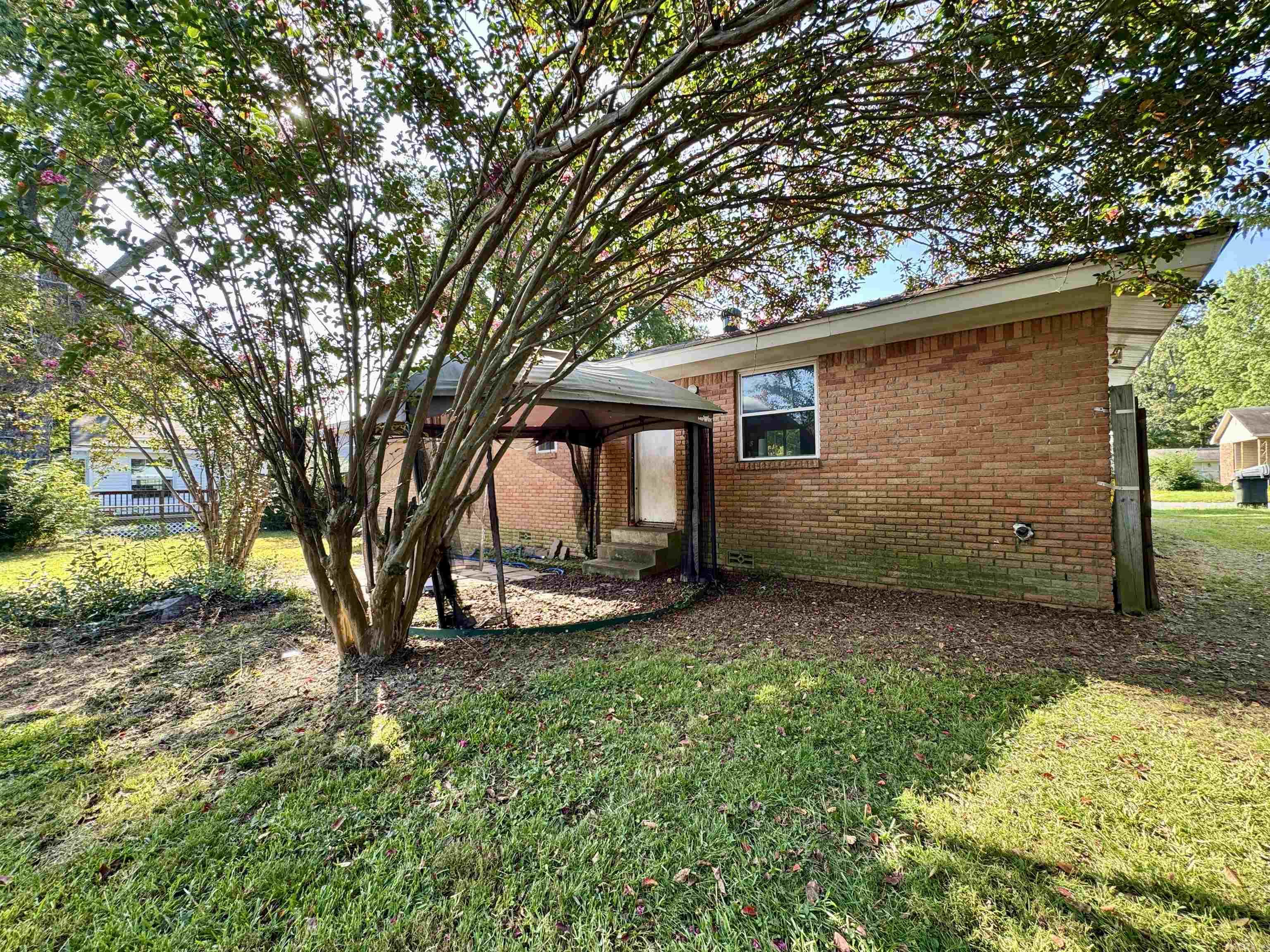 COLLINS - Residential