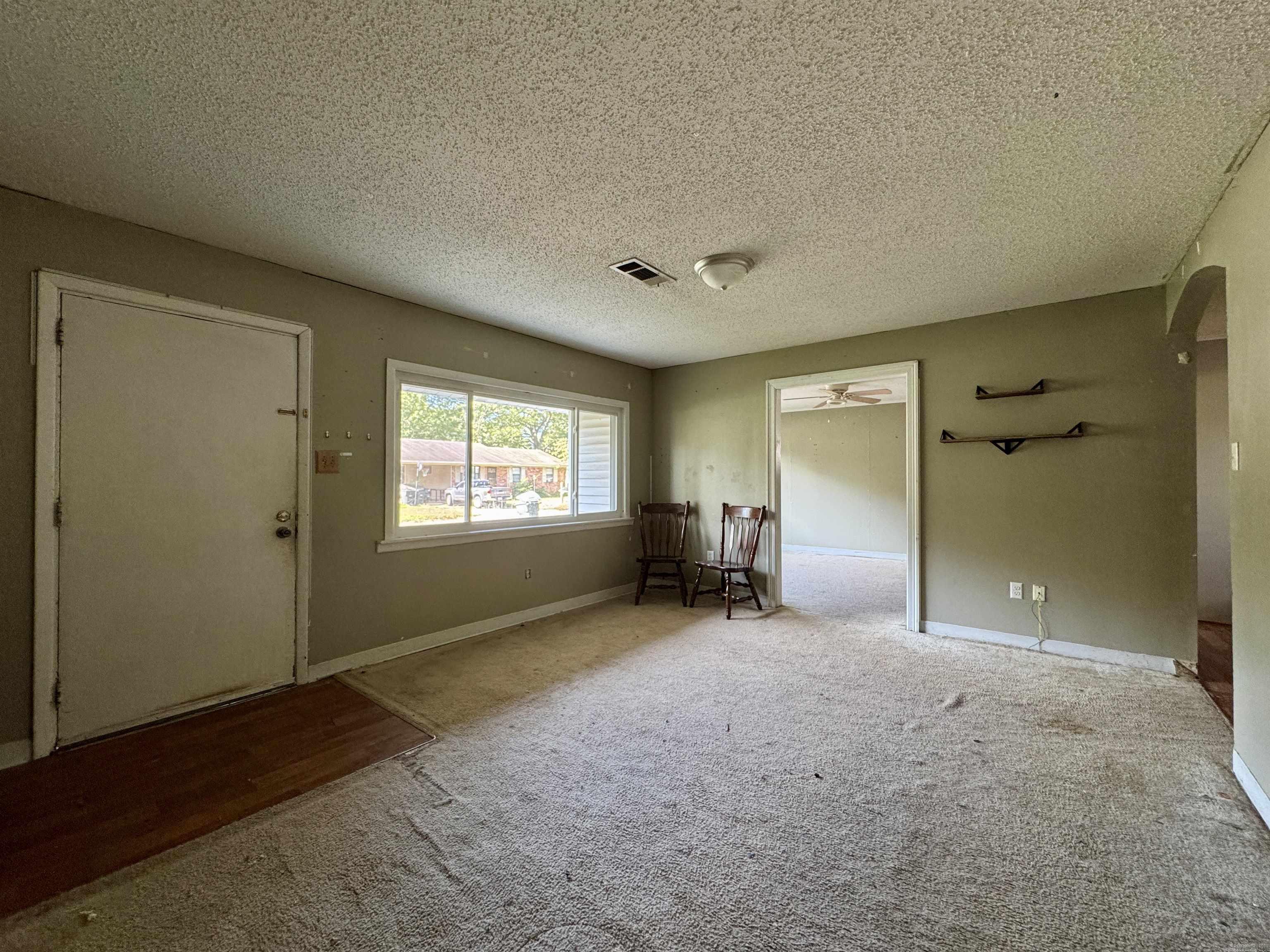 COLLINS - Residential