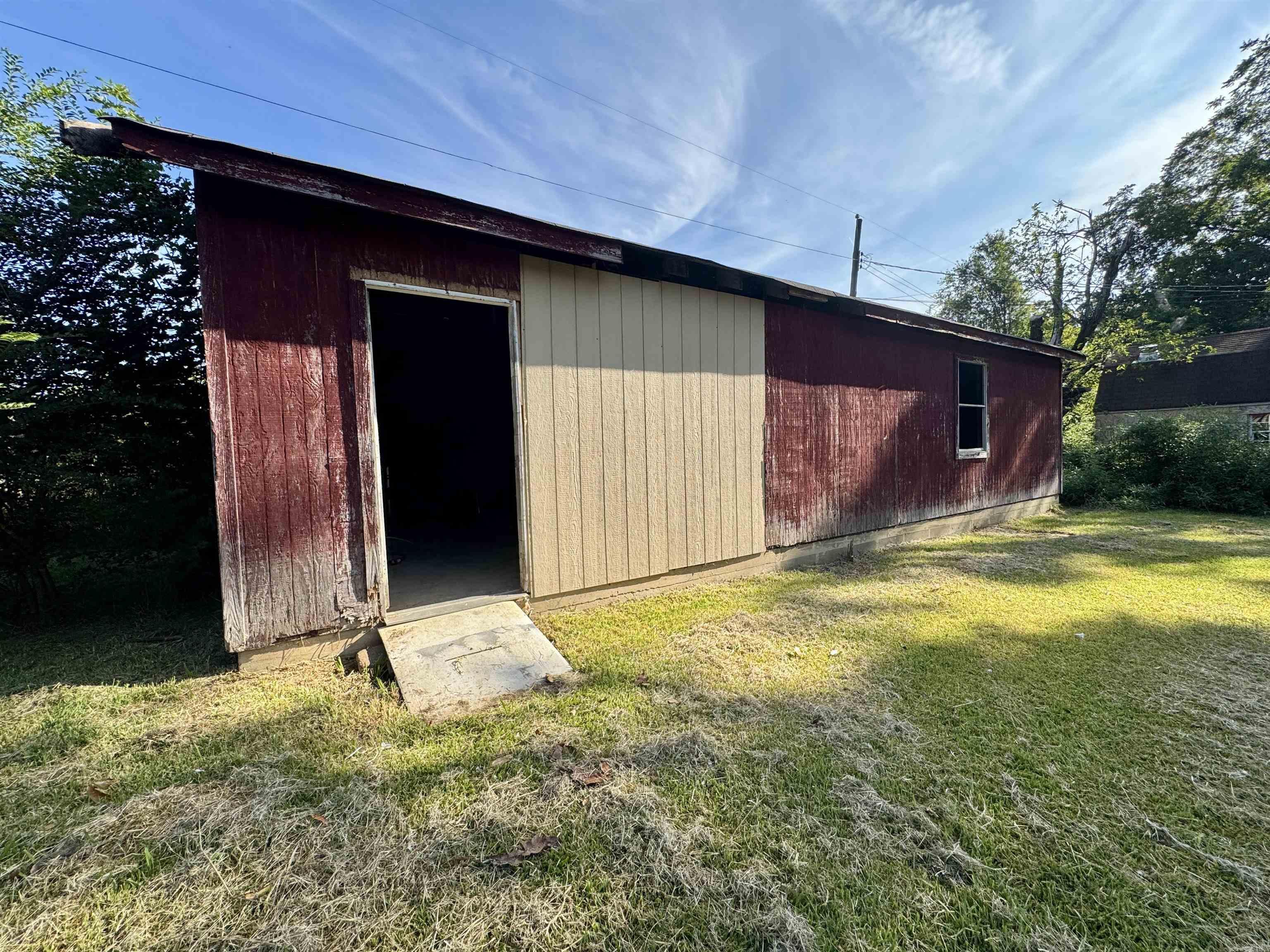 COLLINS - Residential