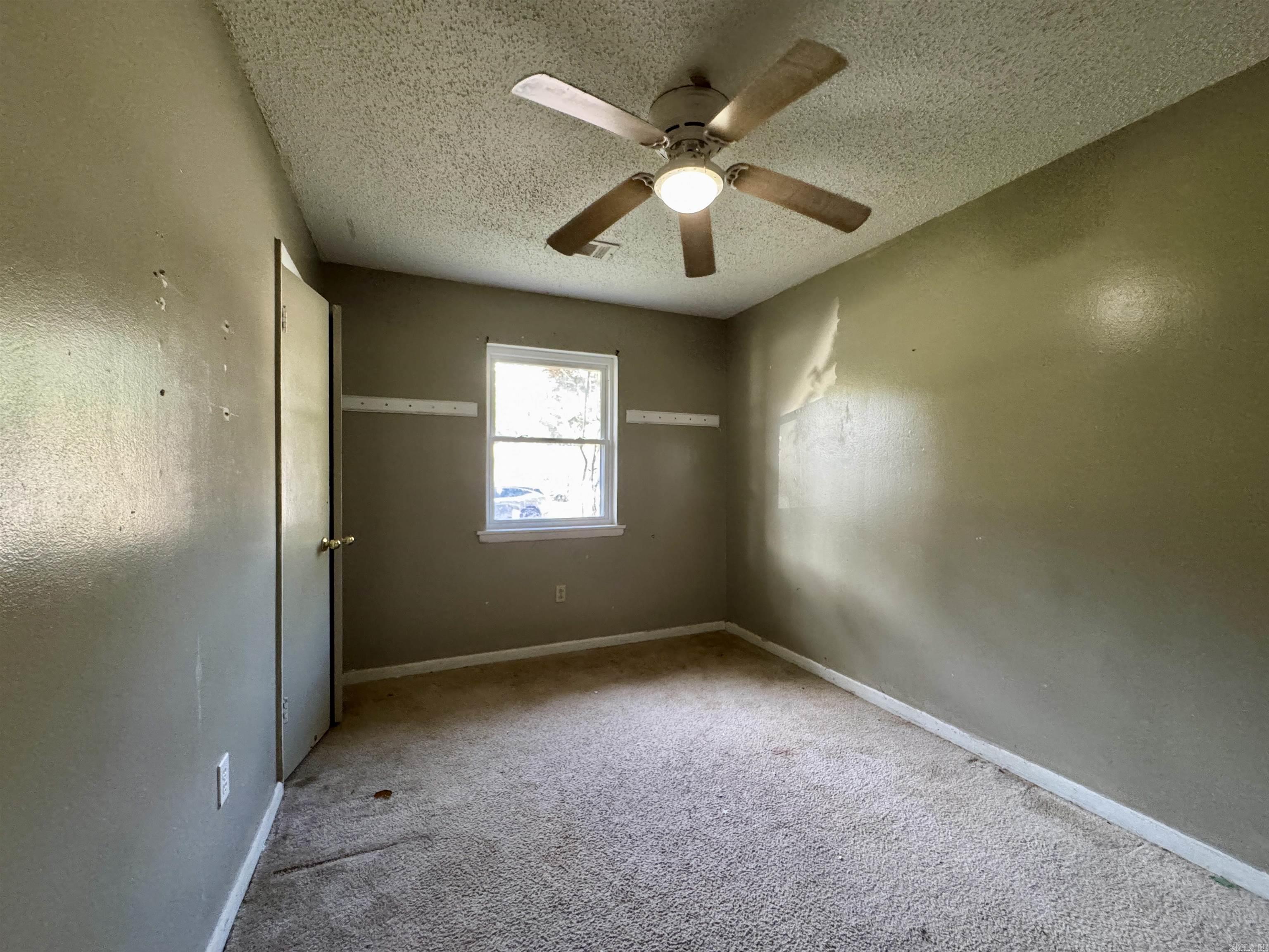 COLLINS - Residential