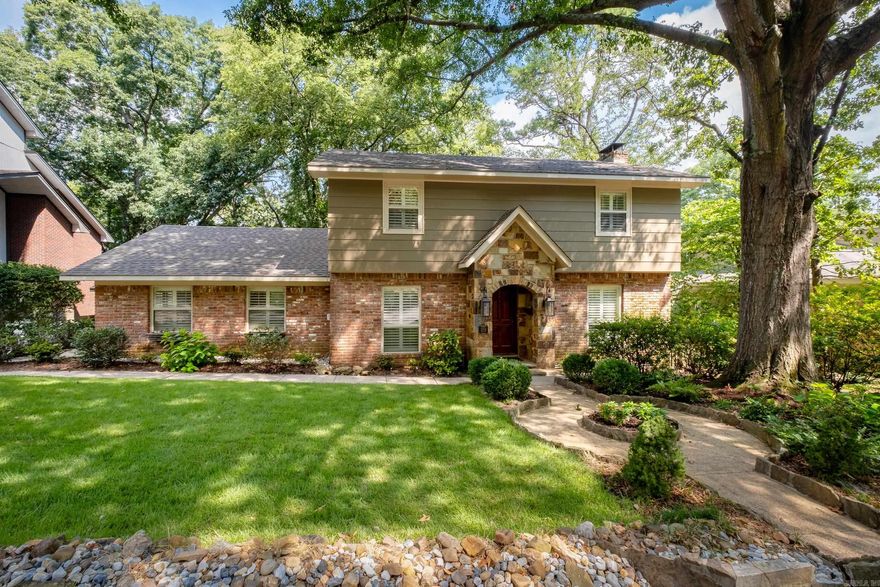 Beautiful Hillcrest home with incredible bonus room.  The house is well maintained, low maintenance landscaping, and the large, partially covered deck is a relaxing space with a wooded view of Allsop Park.  2022 hot water heater and new AC August 2023.