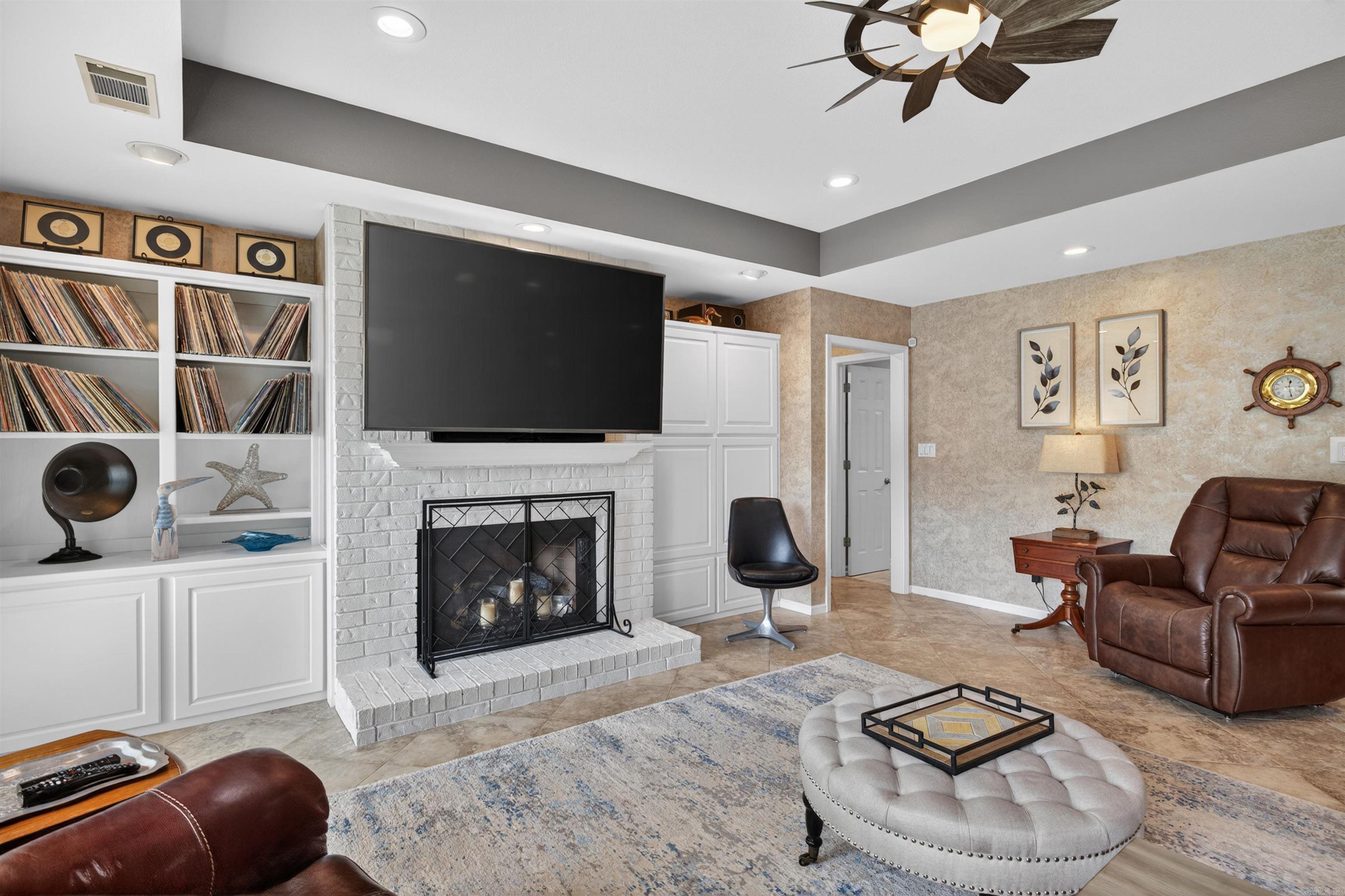 TIBURON - Residential