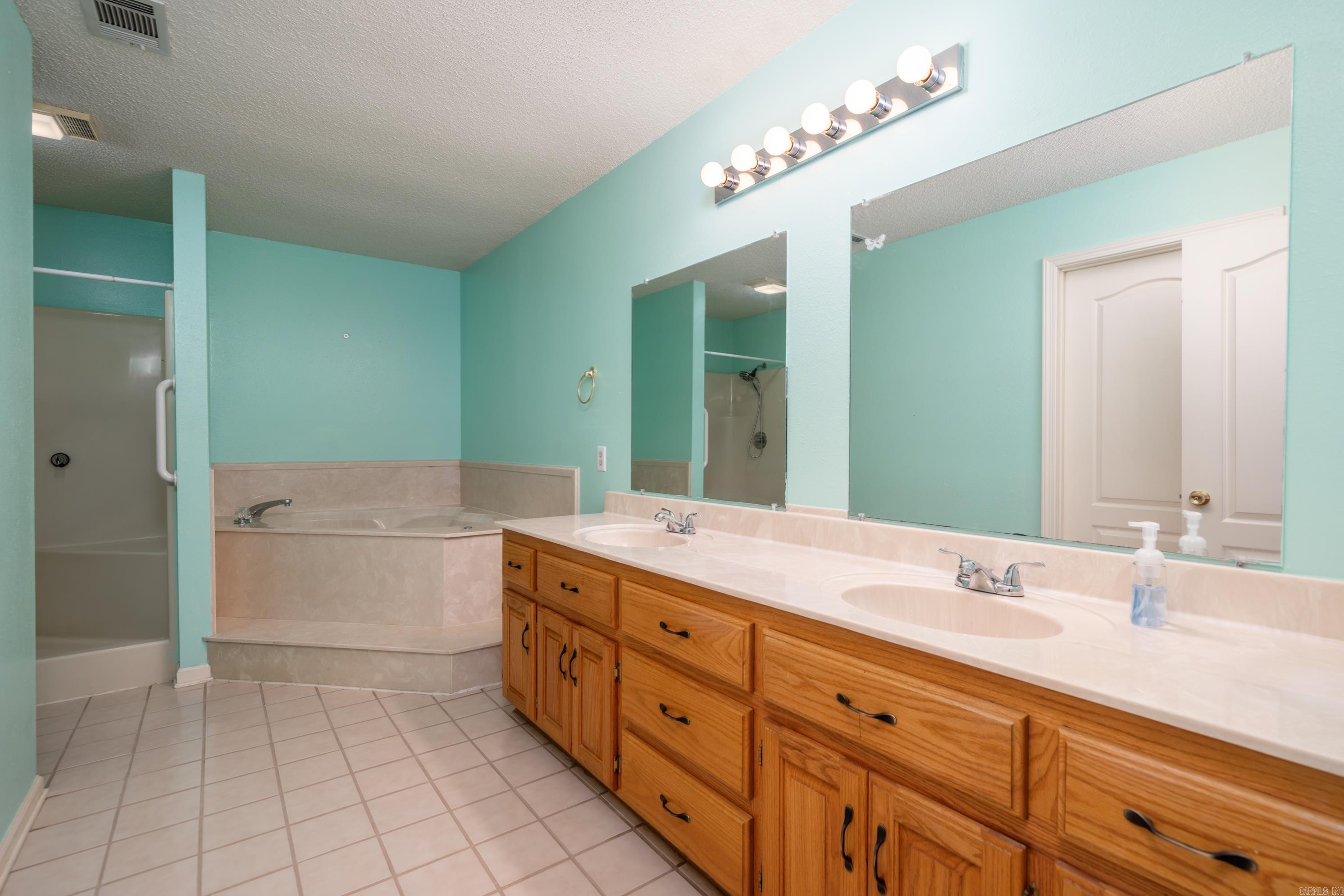 Lake Hamilton Outside - Residential