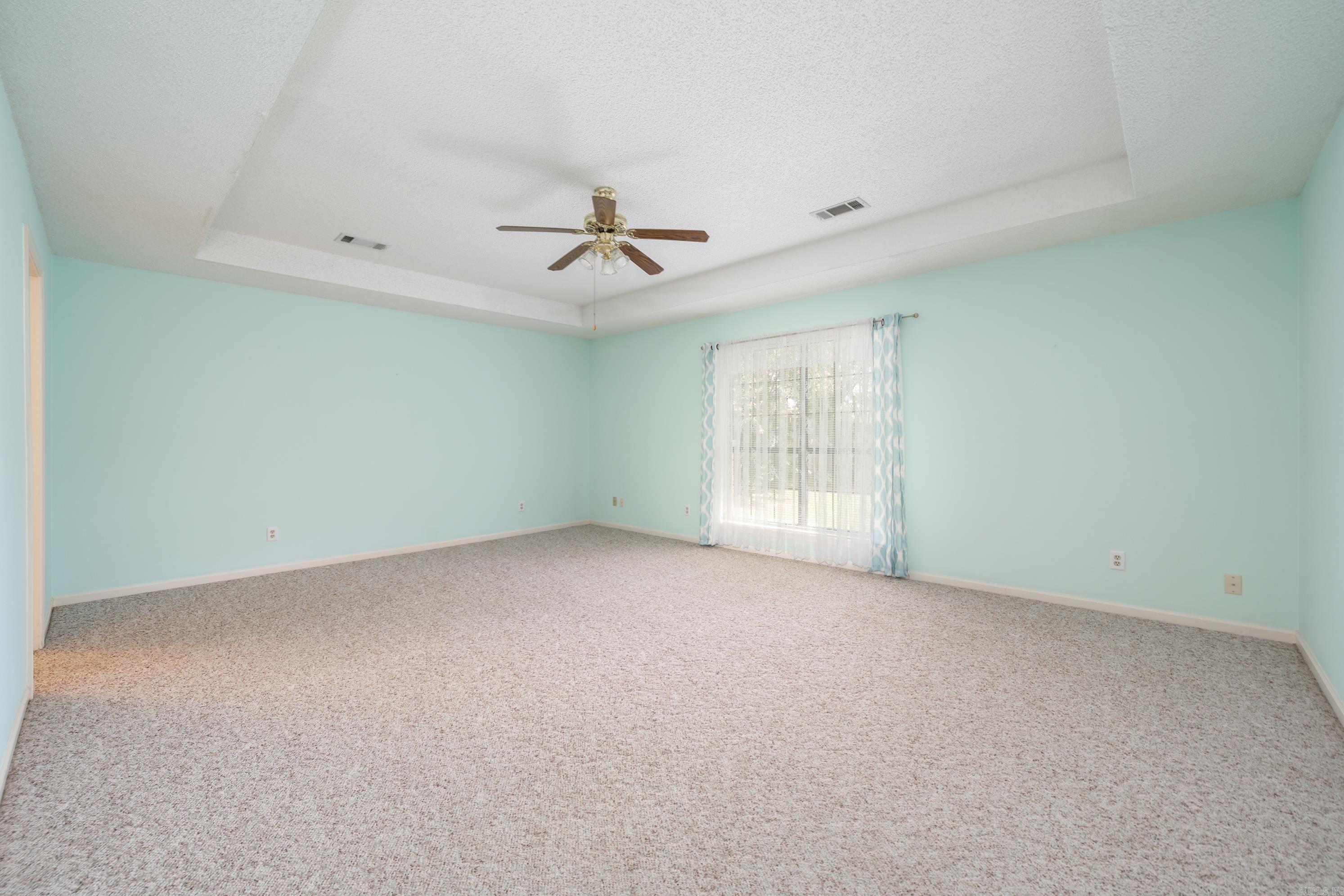 Lake Hamilton Outside - Residential