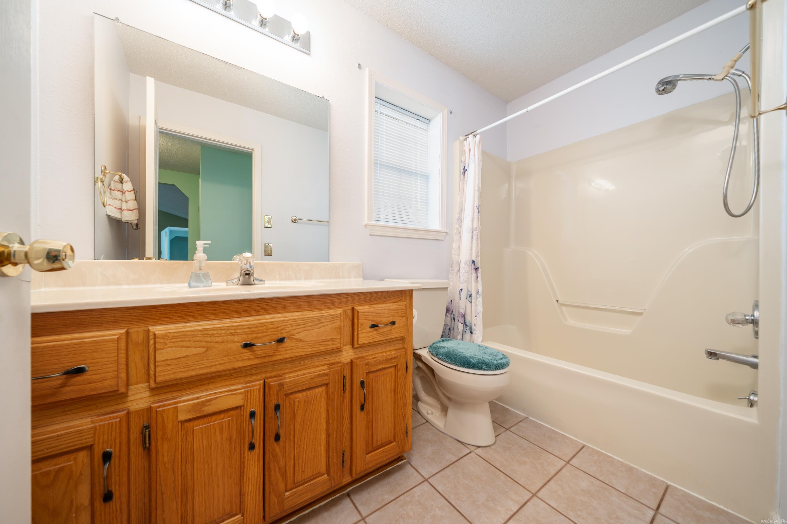 Lake Hamilton Outside - Residential