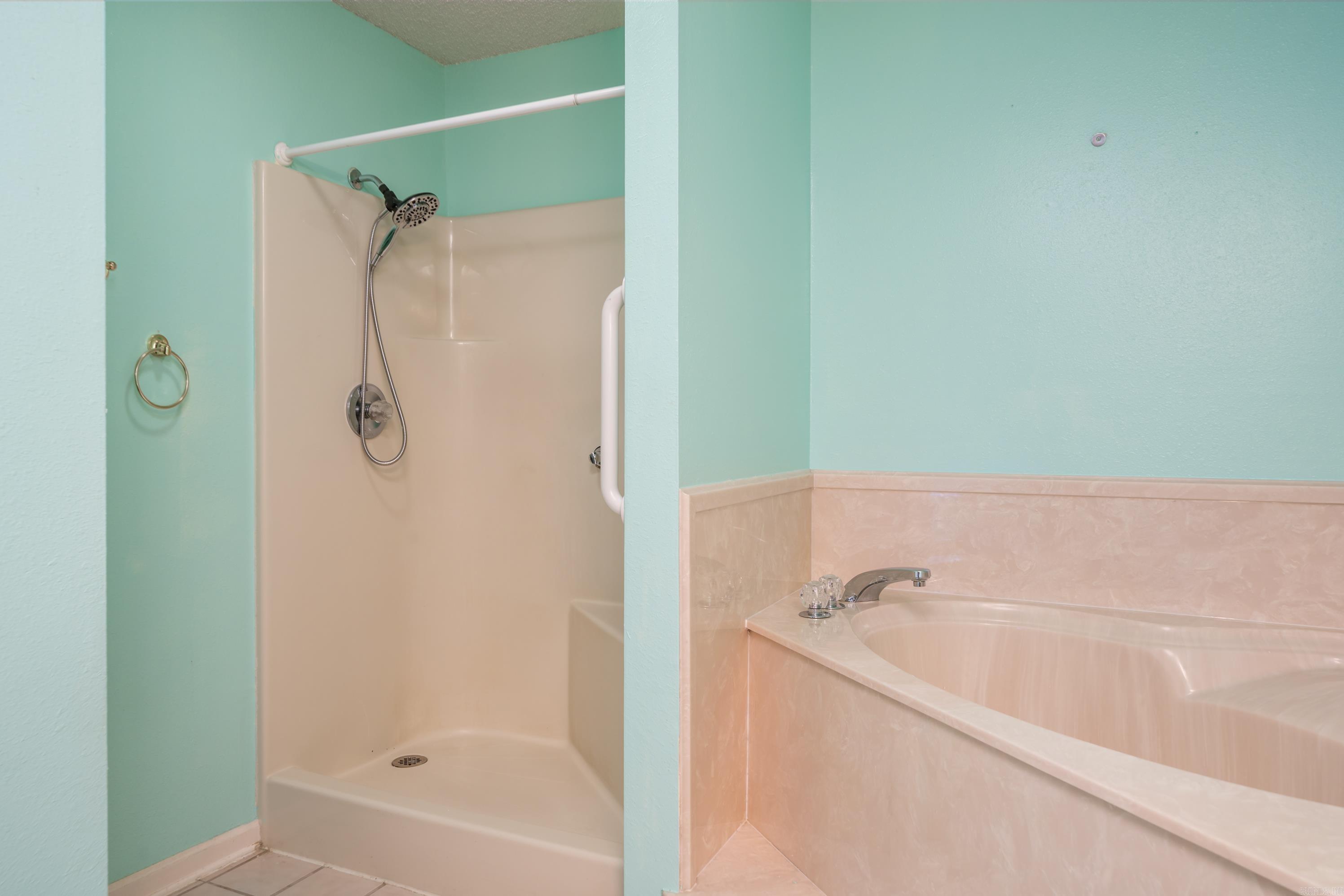 Lake Hamilton Outside - Residential