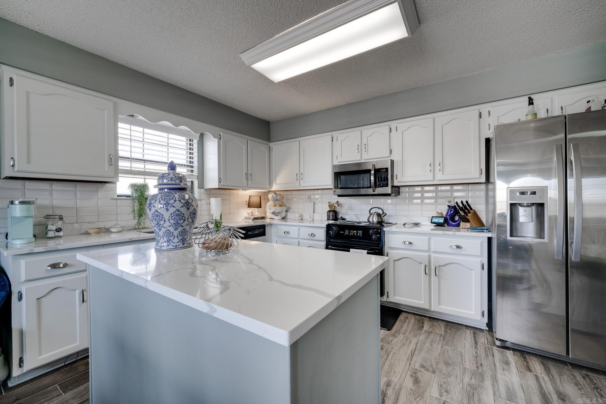 WESTLAKE - Residential