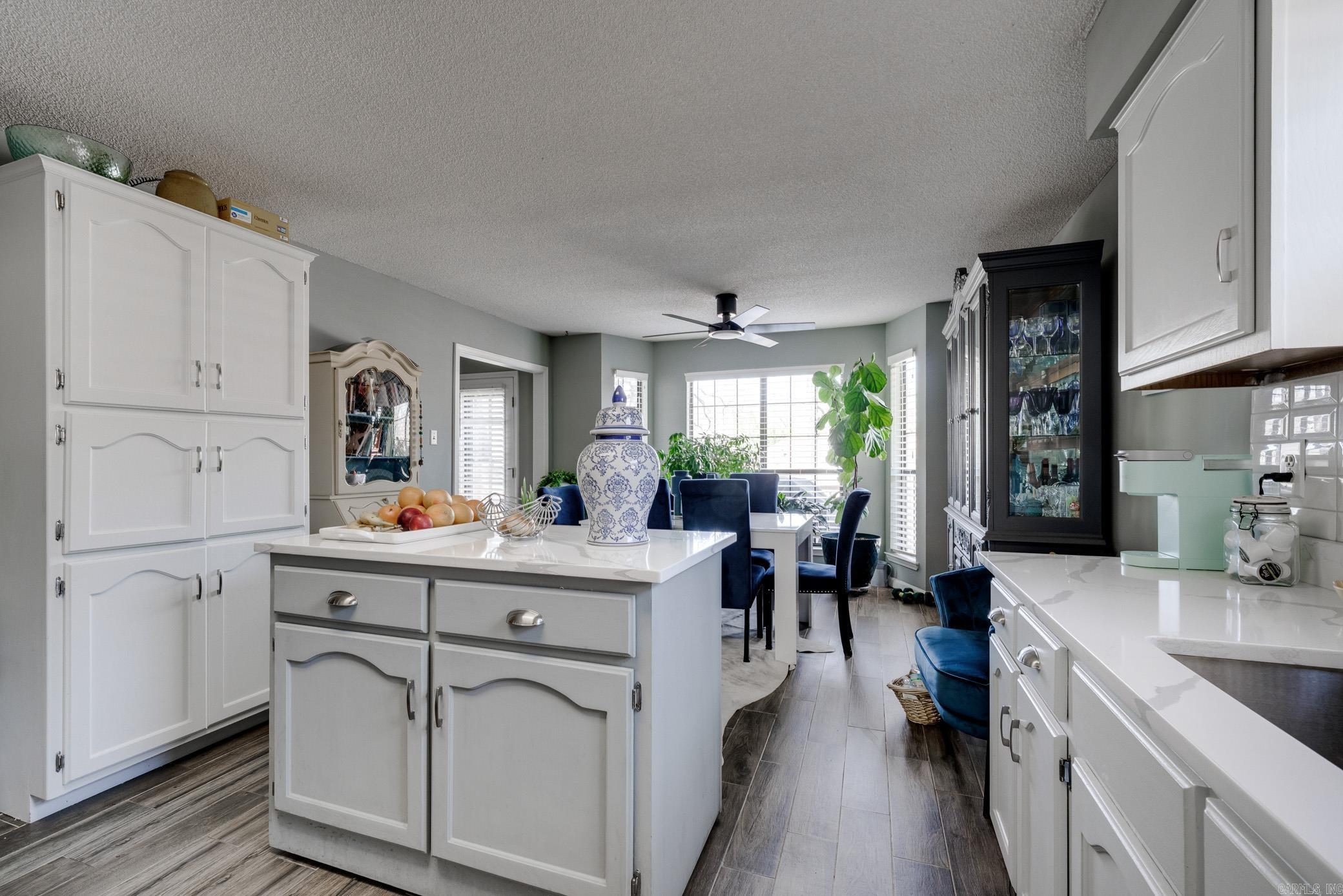 WESTLAKE - Residential