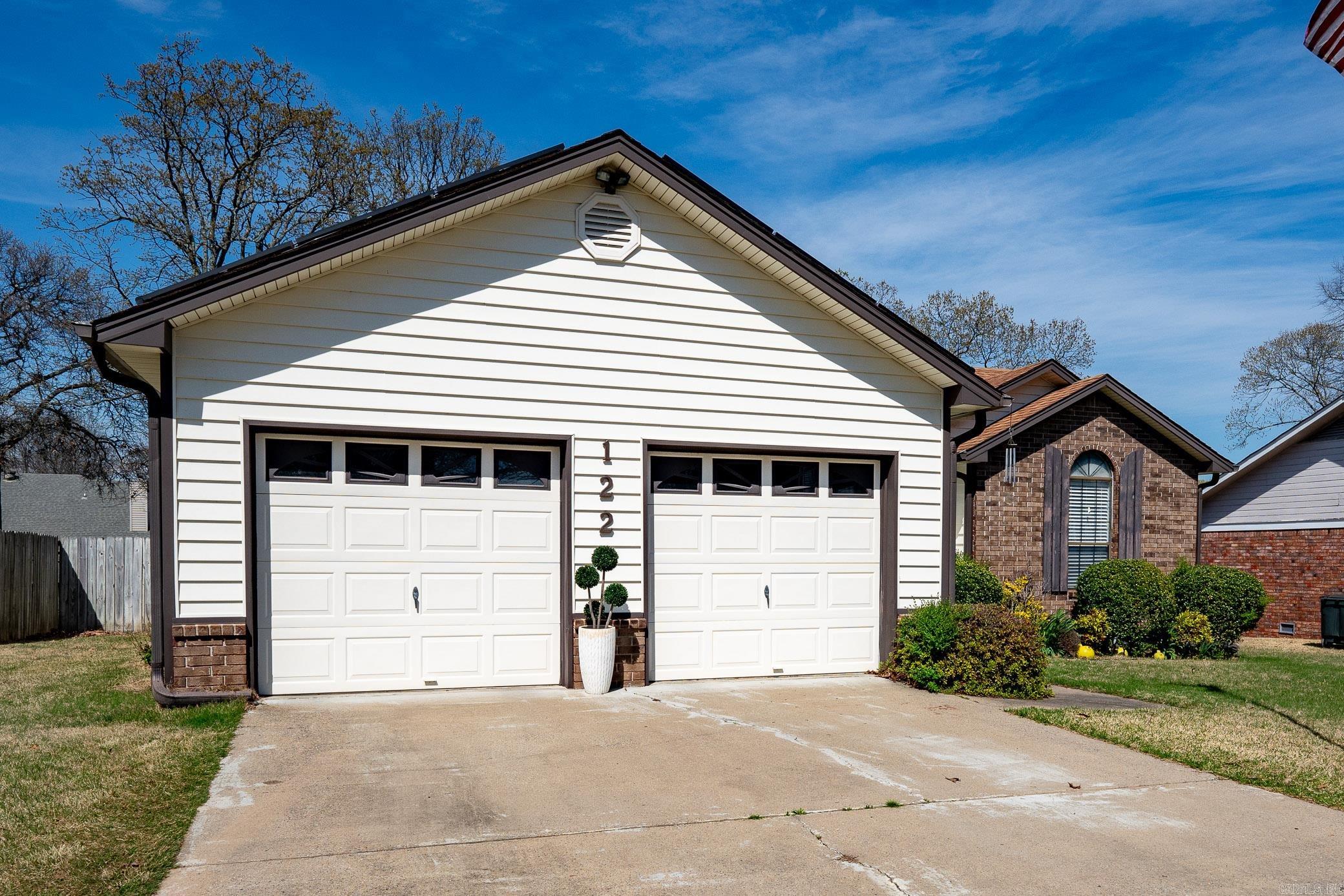 WESTLAKE - Residential