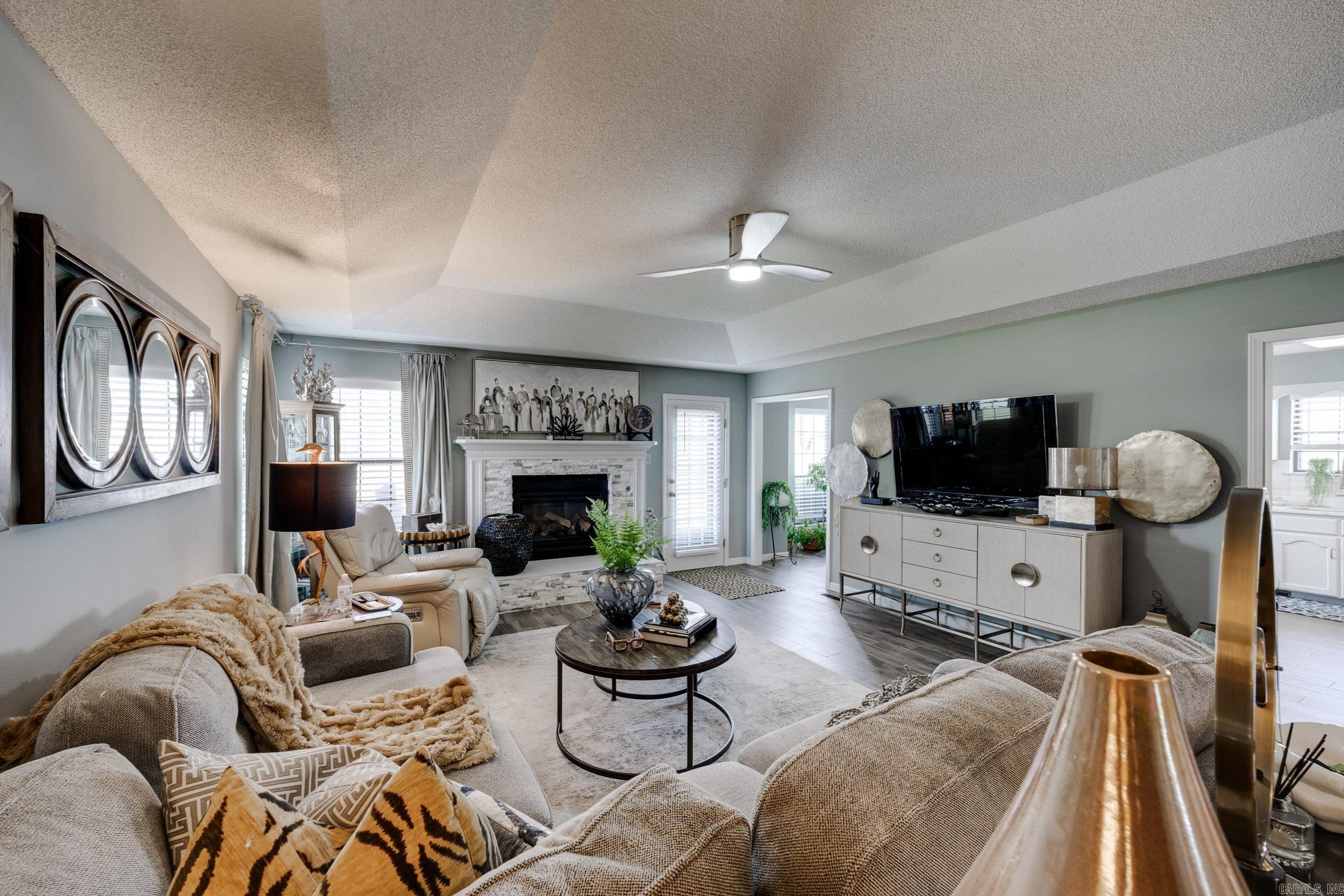 WESTLAKE - Residential