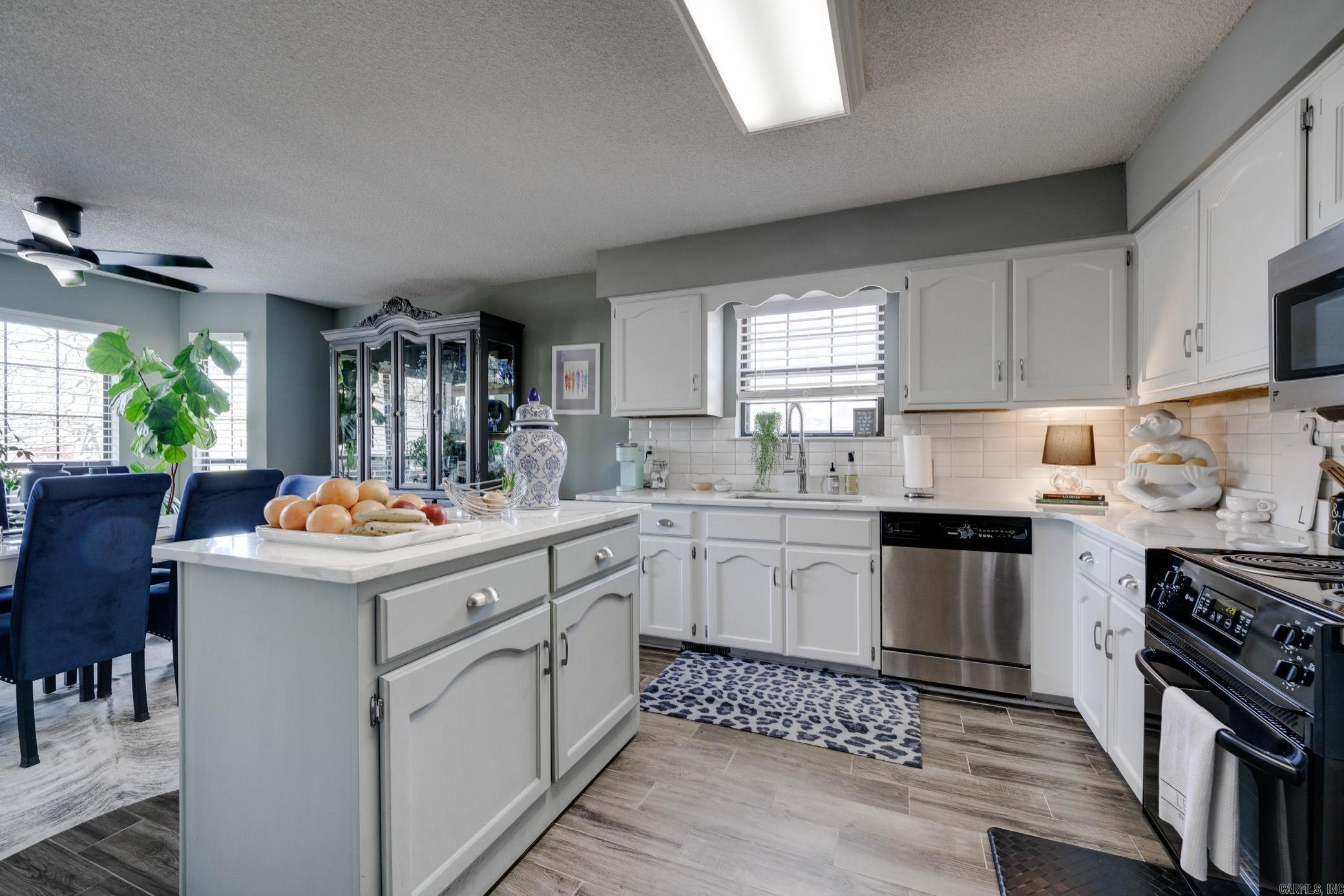 WESTLAKE - Residential