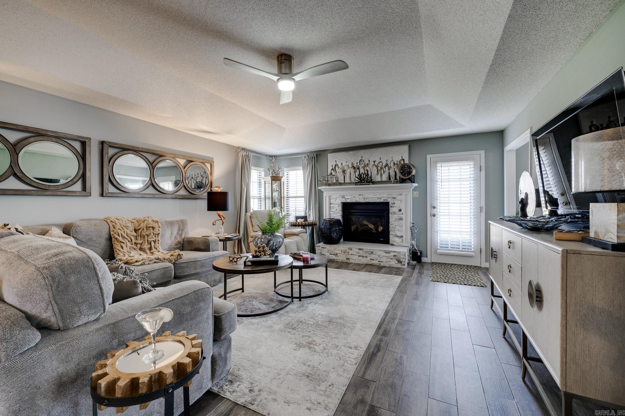 WESTLAKE - Residential