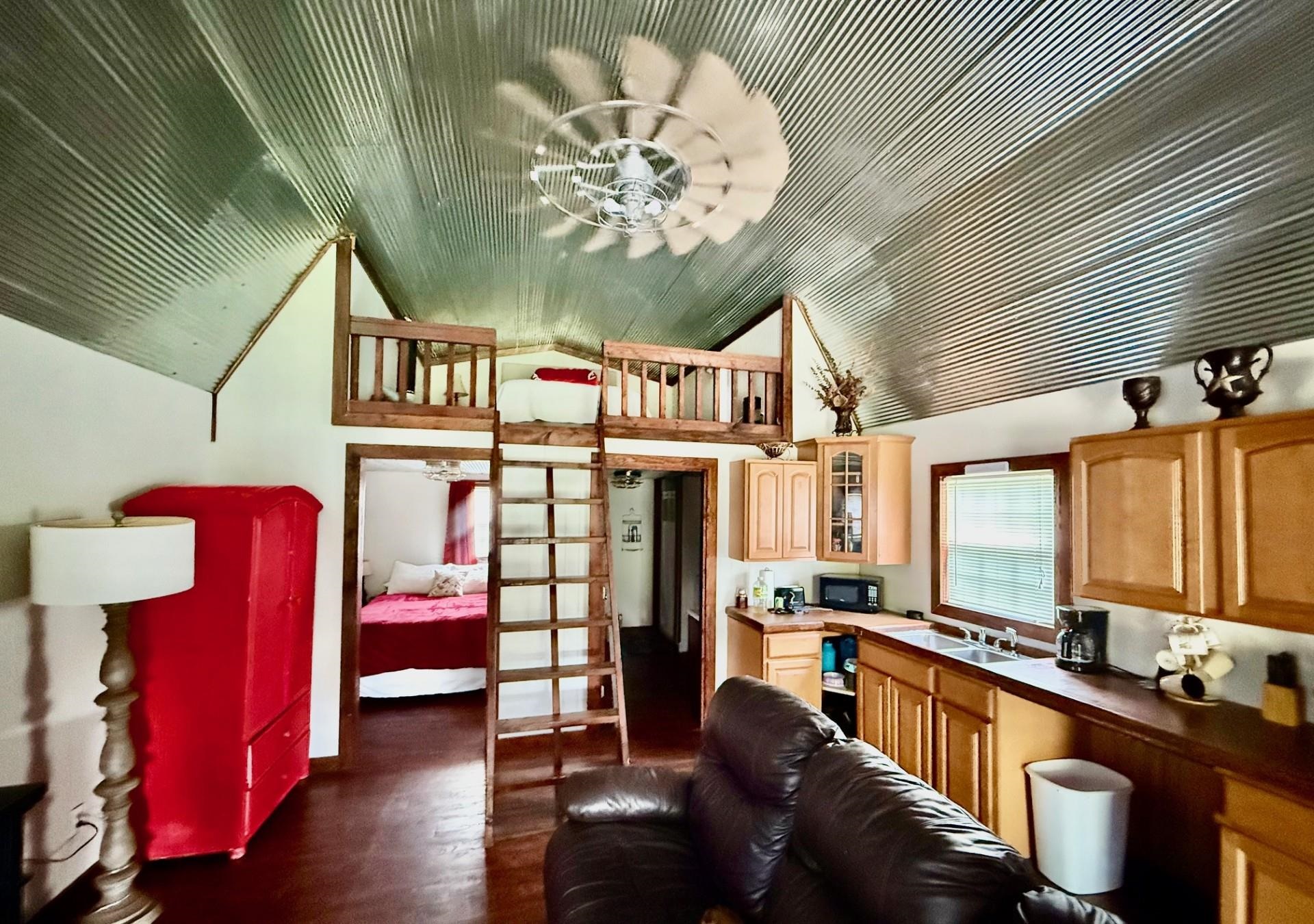 SPRING SIDE - Residential