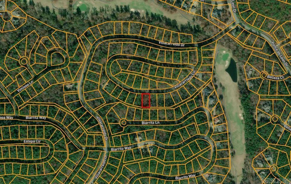 Very nice lot, close to Ponce De Leon golf course.