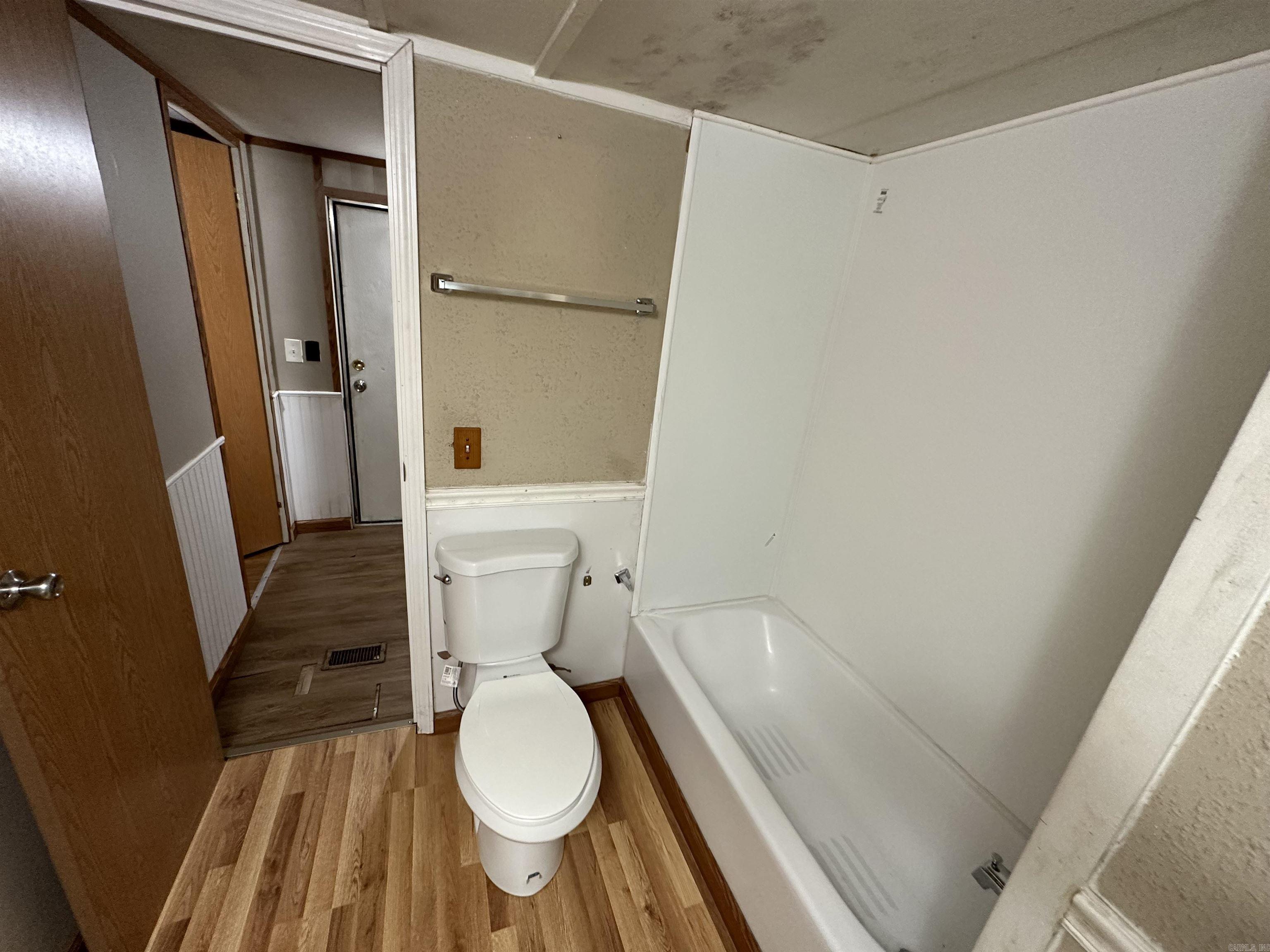 Not in Subdivision - Residential Lease