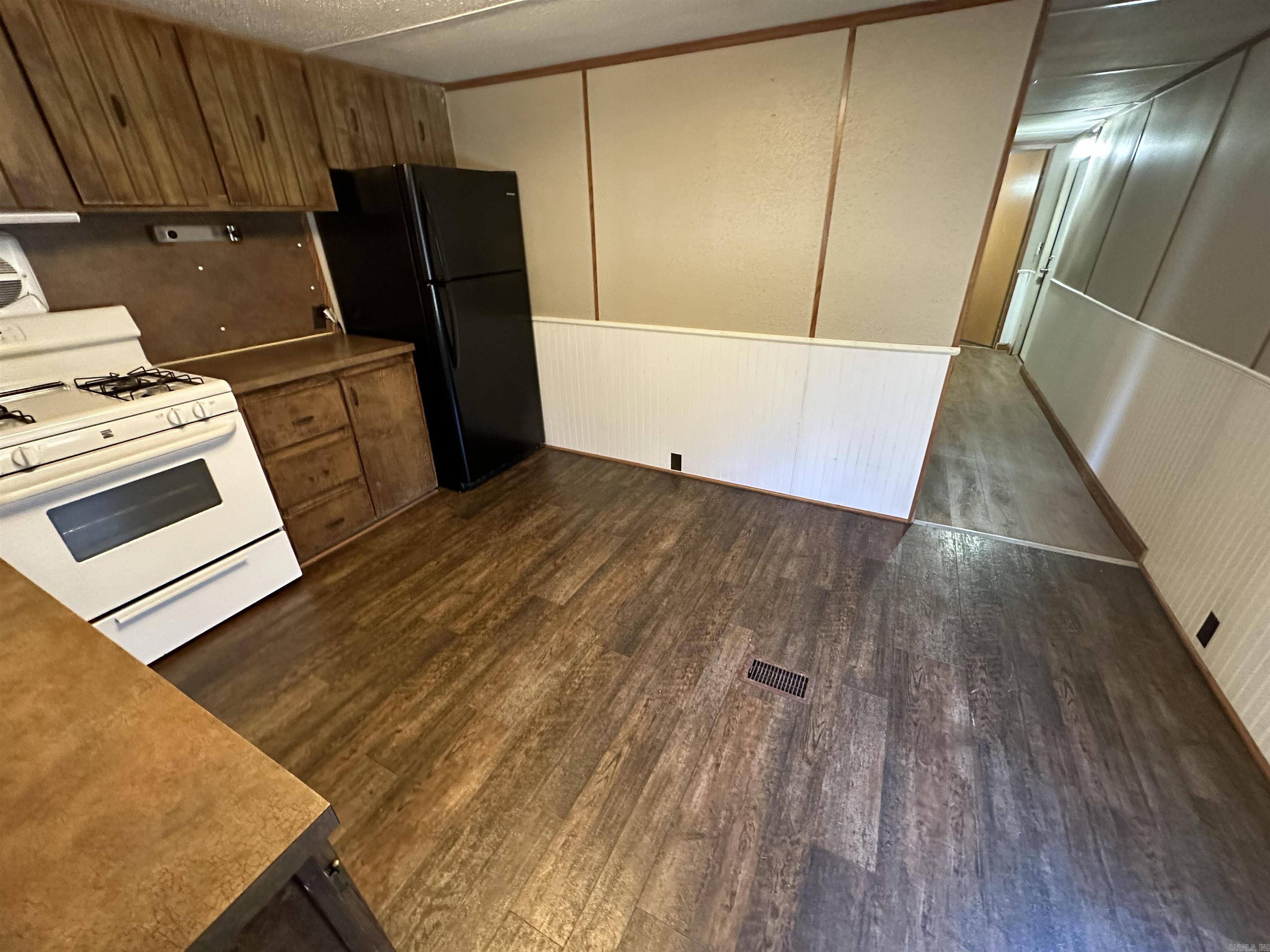 Not in Subdivision - Residential Lease