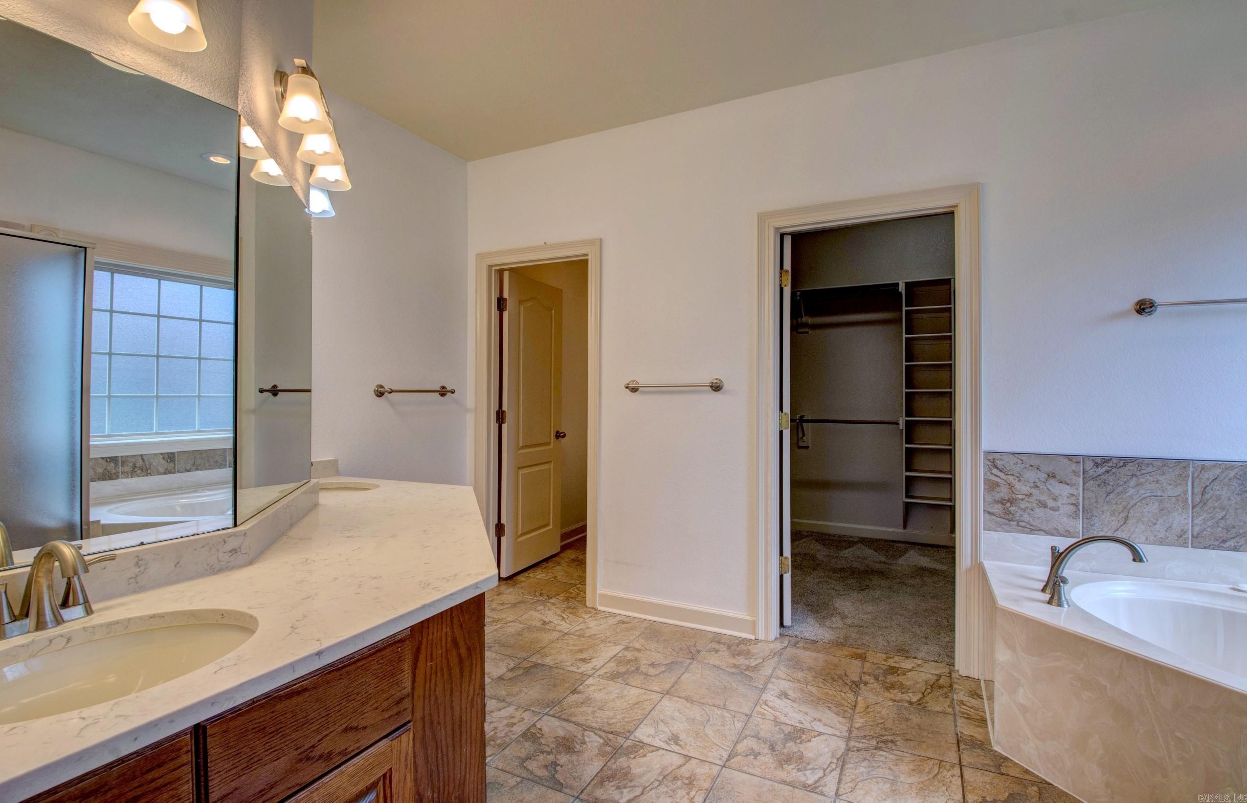 MAUMELLE VALLEY ESTATES - Residential